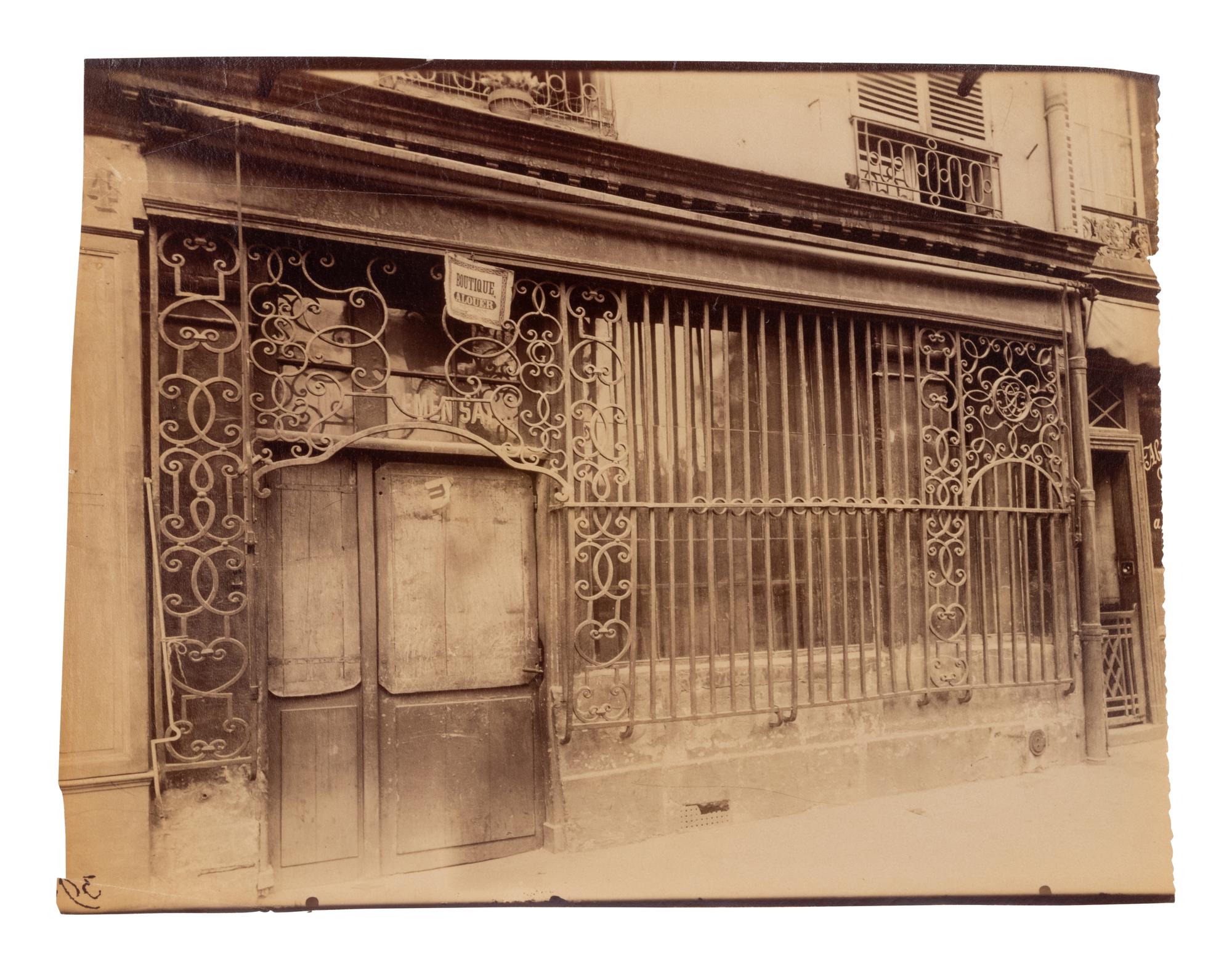 A group of three photographs ( Grille du Cabaret, 34 quai de l'Hôtel de Ville , 1900; Grille, rue de Turenne , 1922; Balcon, [15] rue du Petit Pont , 1913)