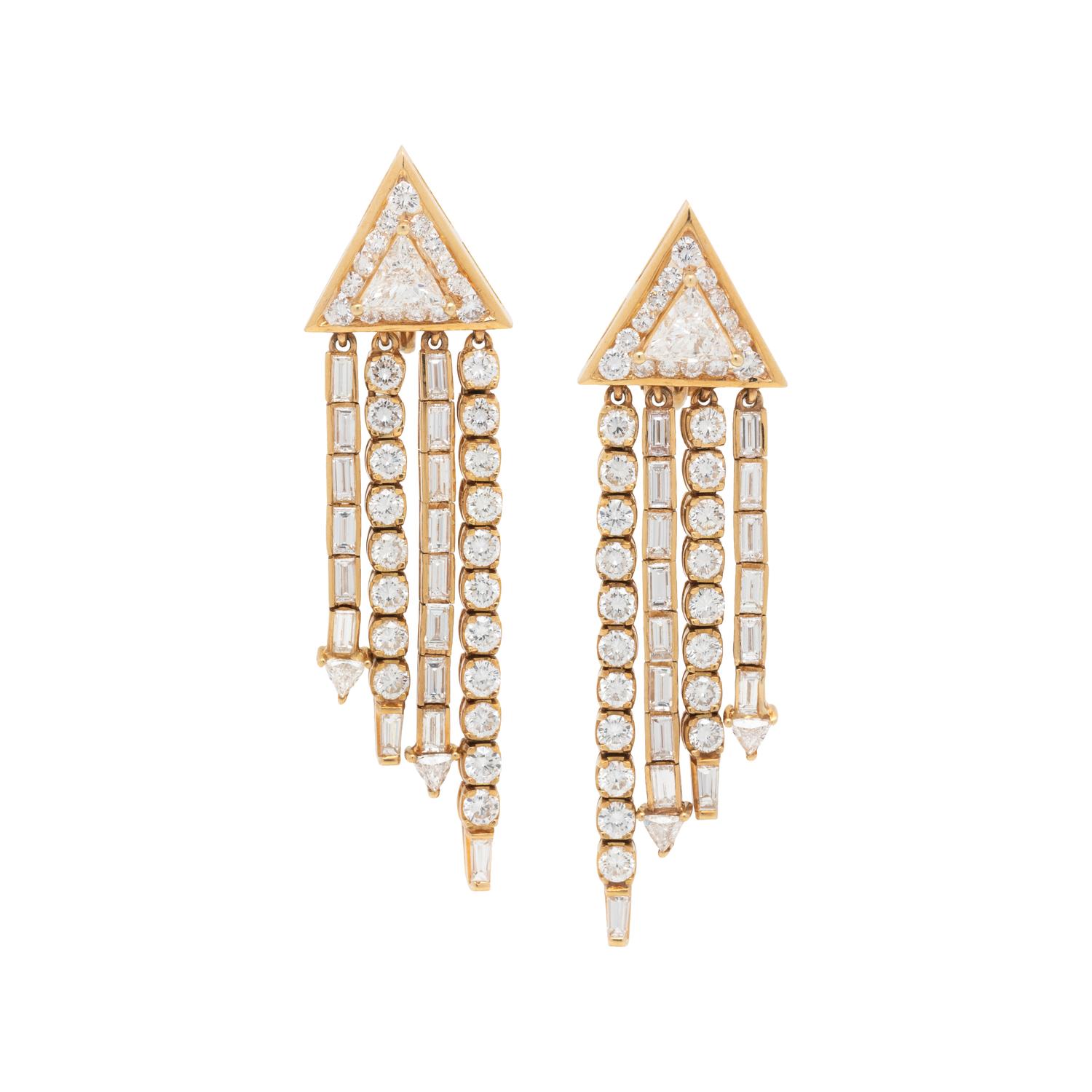 YELLOW GOLD AND DIAMOND EARCLIPS