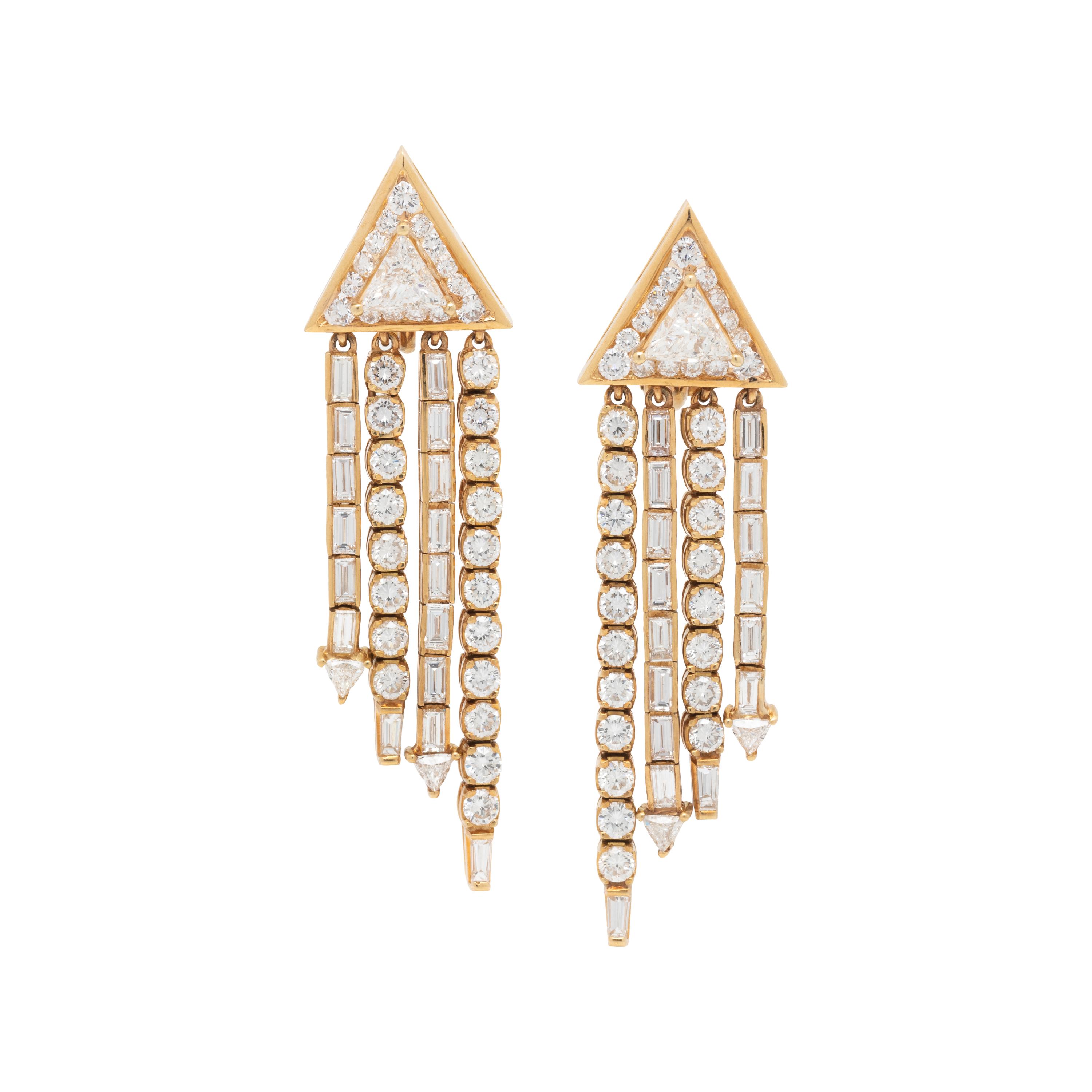 YELLOW GOLD AND DIAMOND EARCLIPS