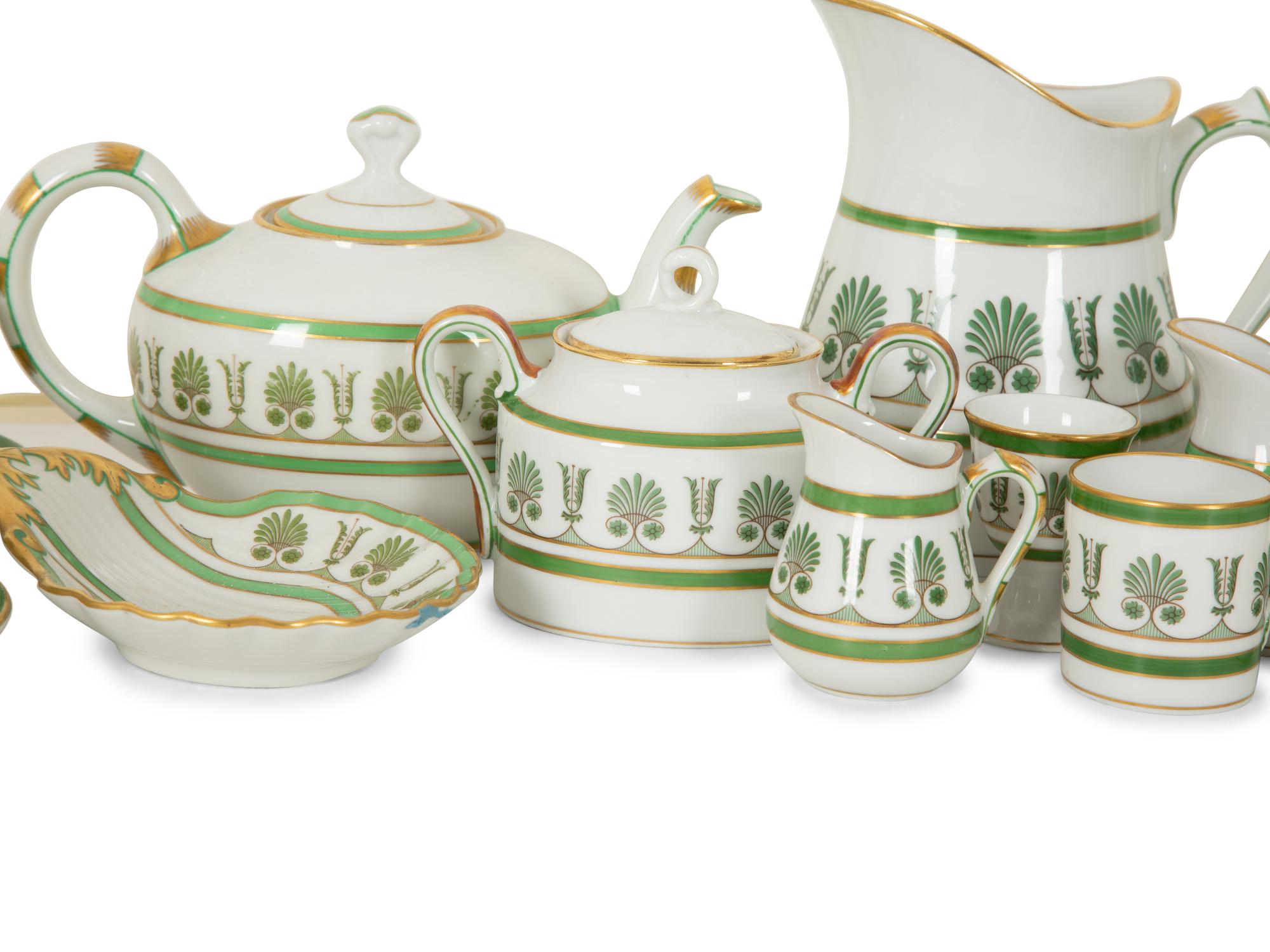 A Richard Ginori Porcleain Ercolano Green Pattern Partial Tea Service