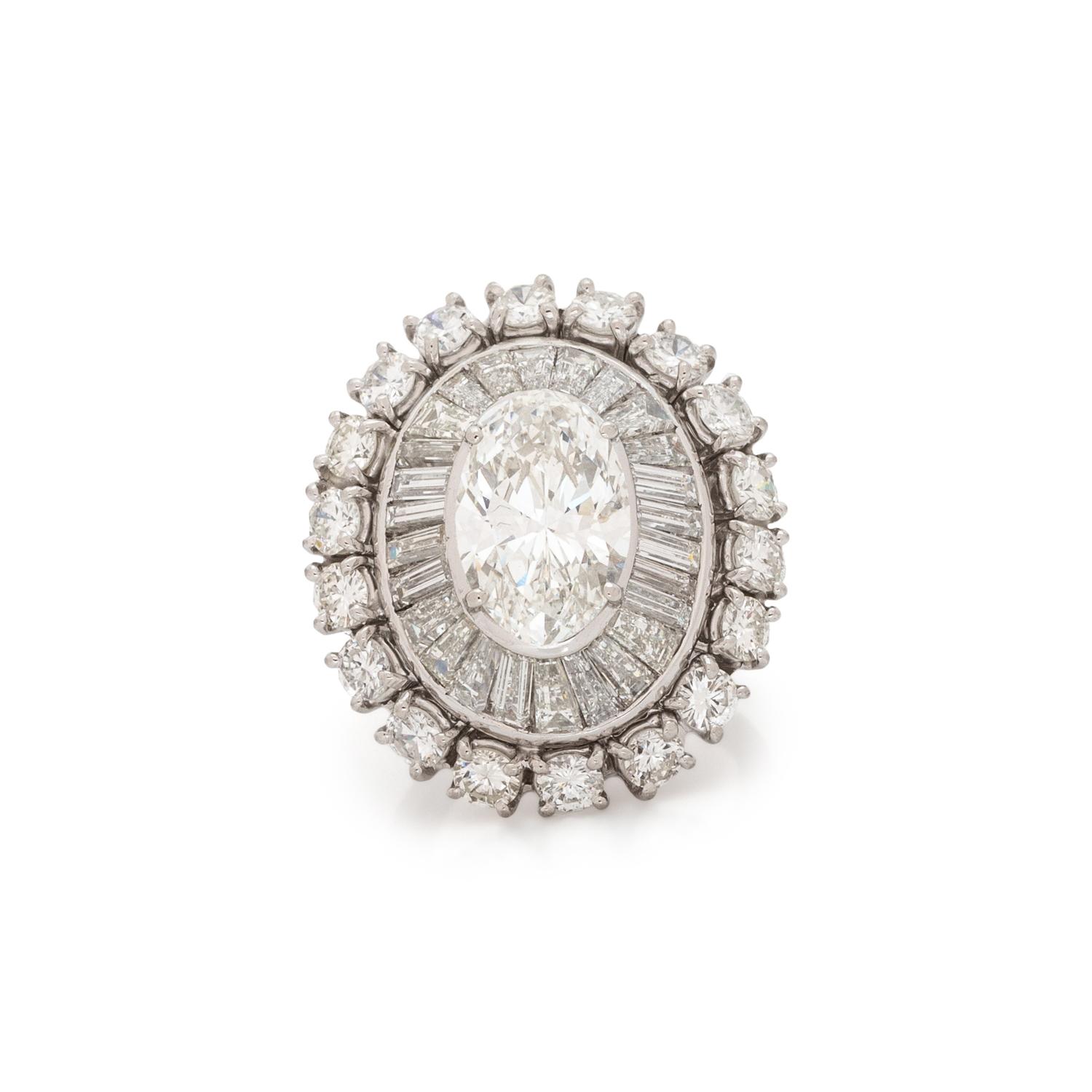 DIAMOND AND PLATINUM RING