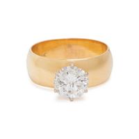 YELLOW GOLD AND DIAMOND RING