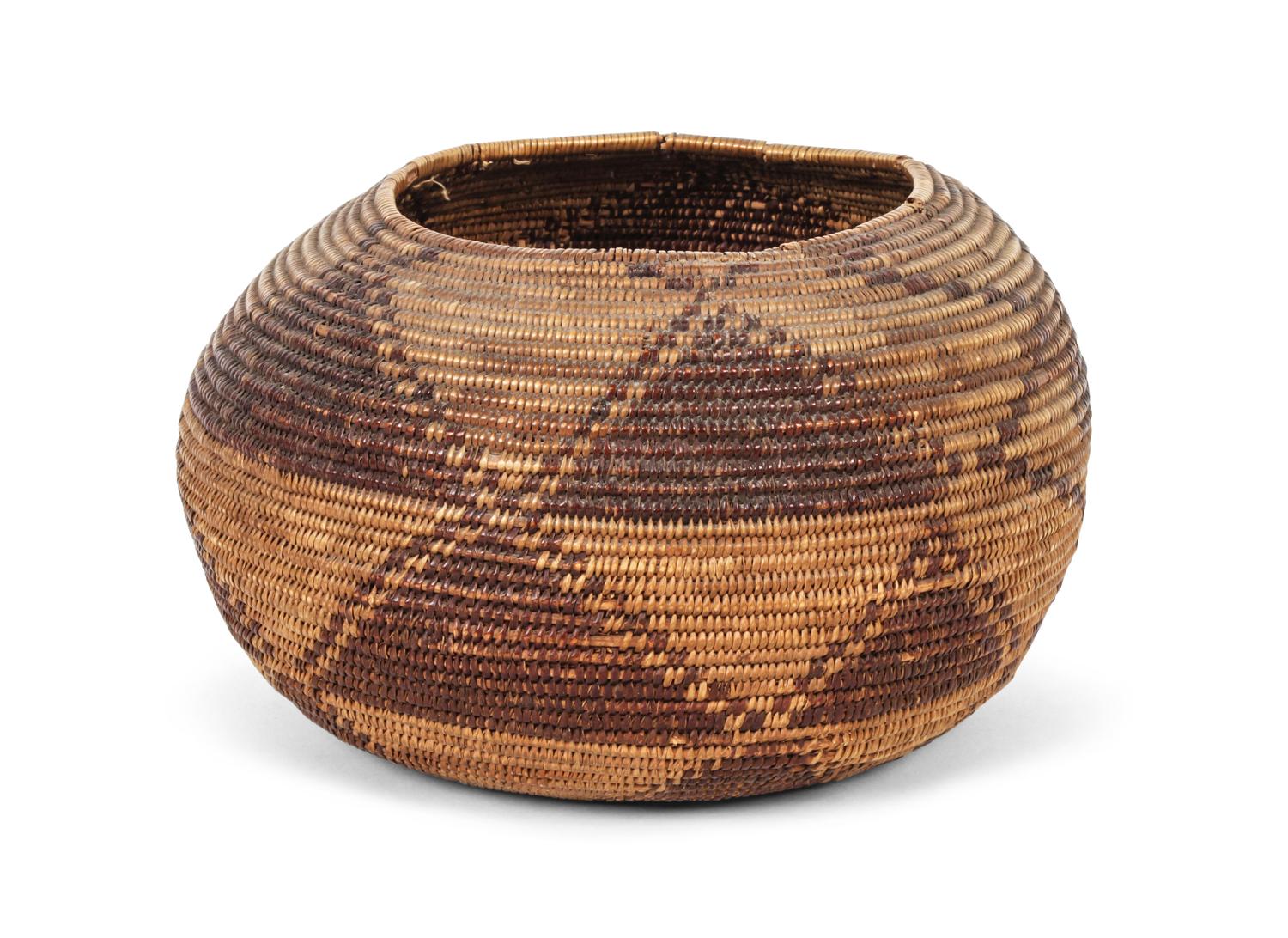A Maidu Basket Height 5 3/4 x diameter 8 1/4 inches. — EARLY 20TH CENTURY