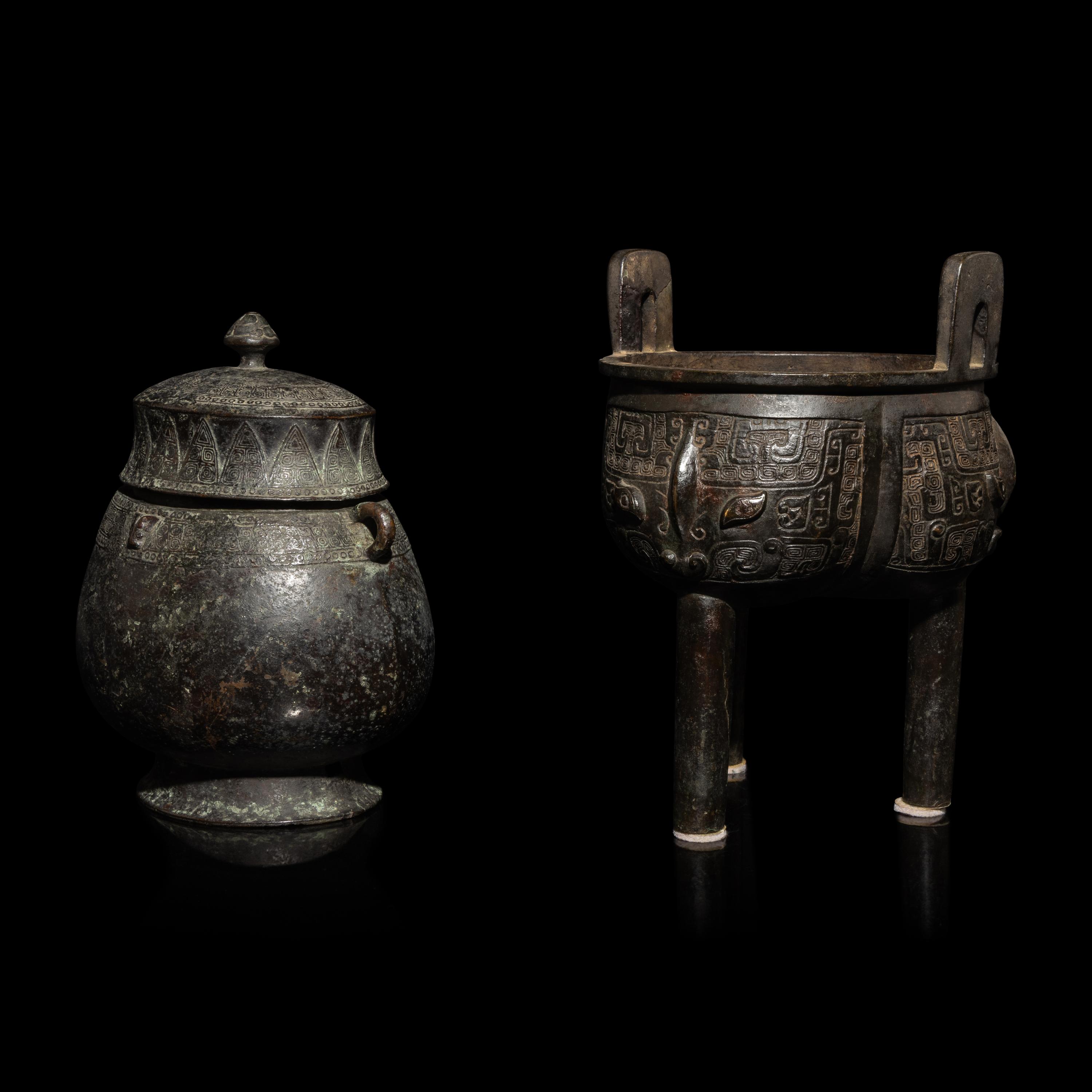 Two Chinese Archaistic Bronze Vessels, 19th Century — 清晚期 仿古銅器兩件