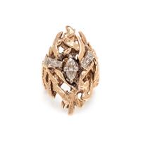 YELLOW GOLD AND DIAMOND RING
