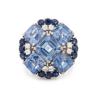 OSCAR HEYMAN & BROTHERS, SAPPHIRE AND DIAMOND RING