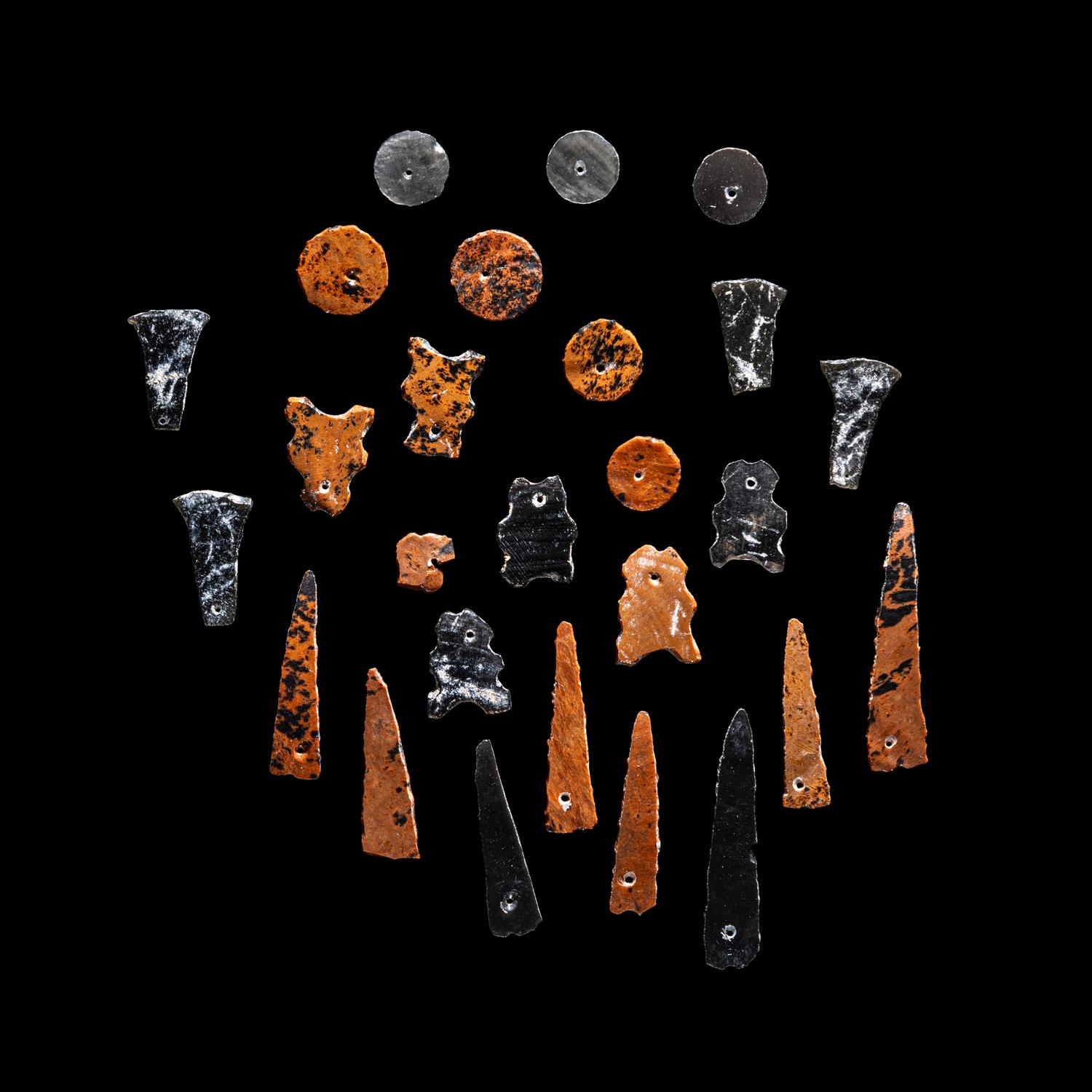 25 Aztec Obsidian Eccentrics