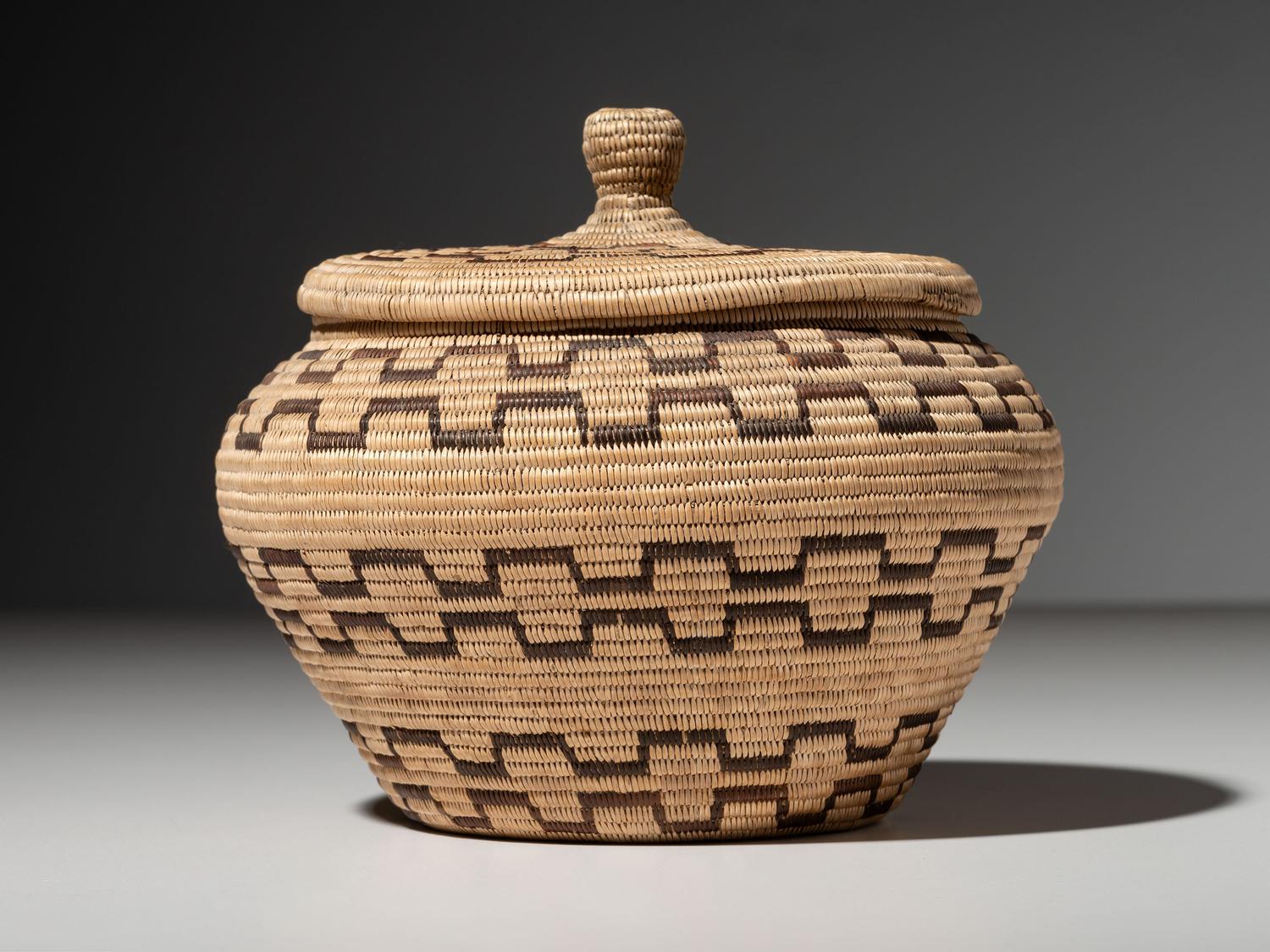 Mono Lidded Basket
