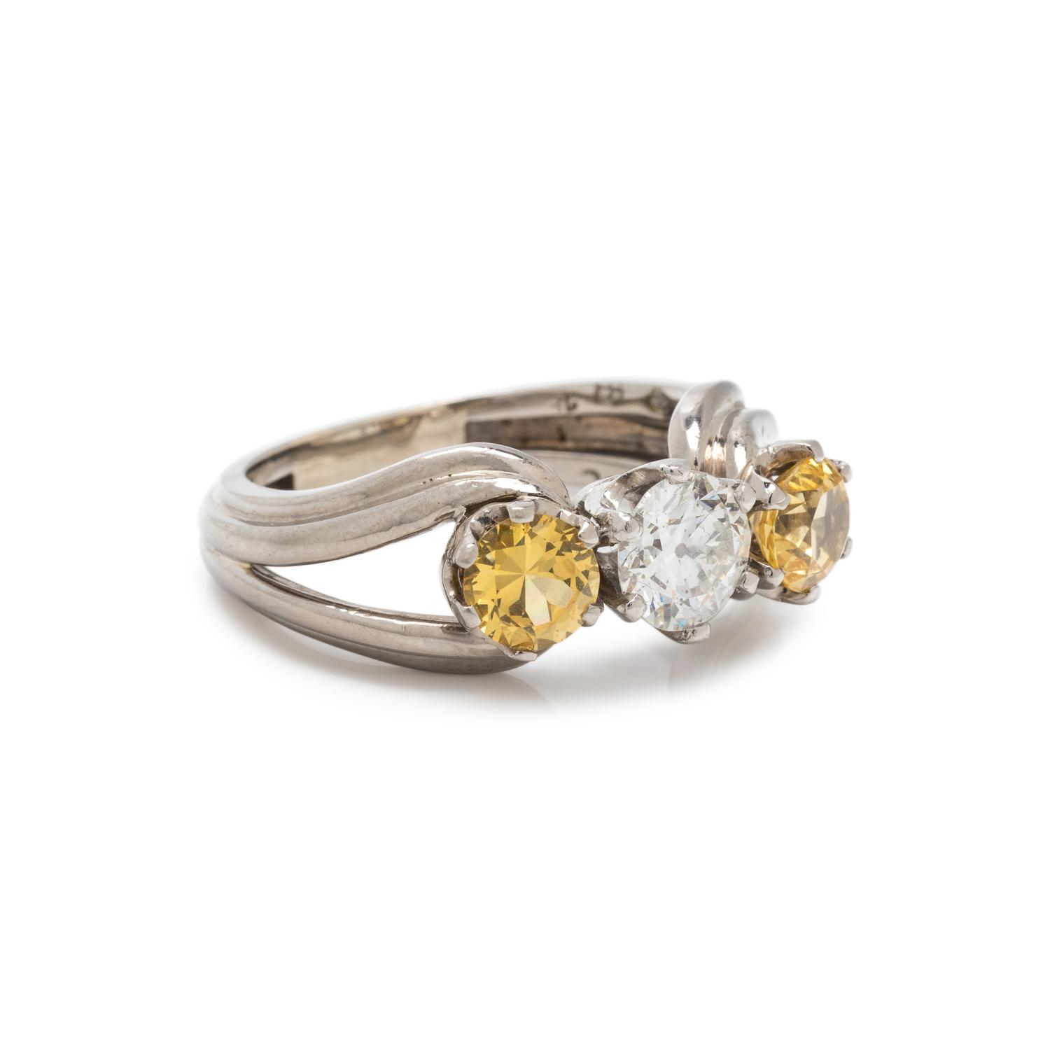 DIAMOND AND YELLOW SAPPHIRE RING