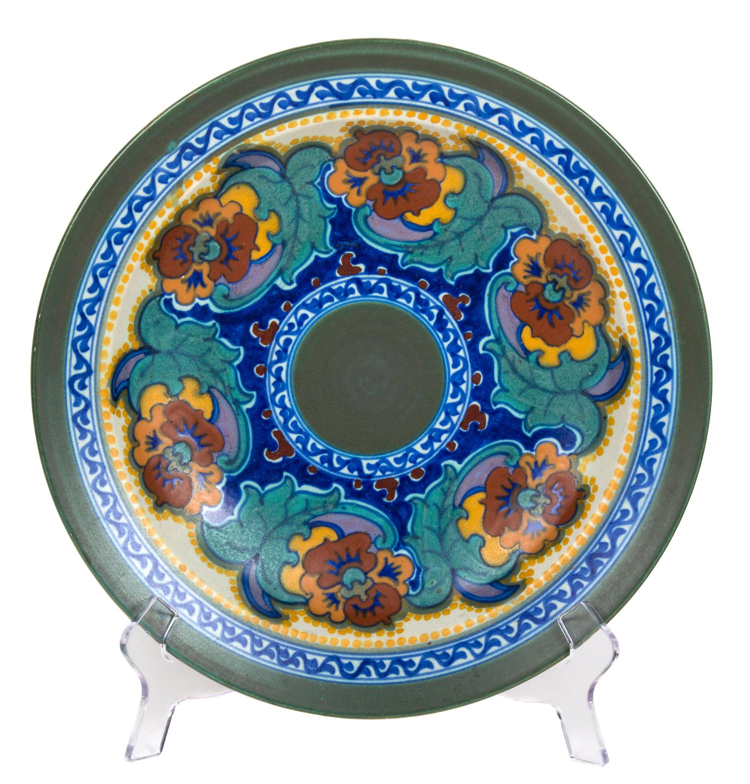 A Studio Ceramic Vase, Madolyn Cervantes Diameter of largest 14 1/4 inches. — 20TH CENTURY