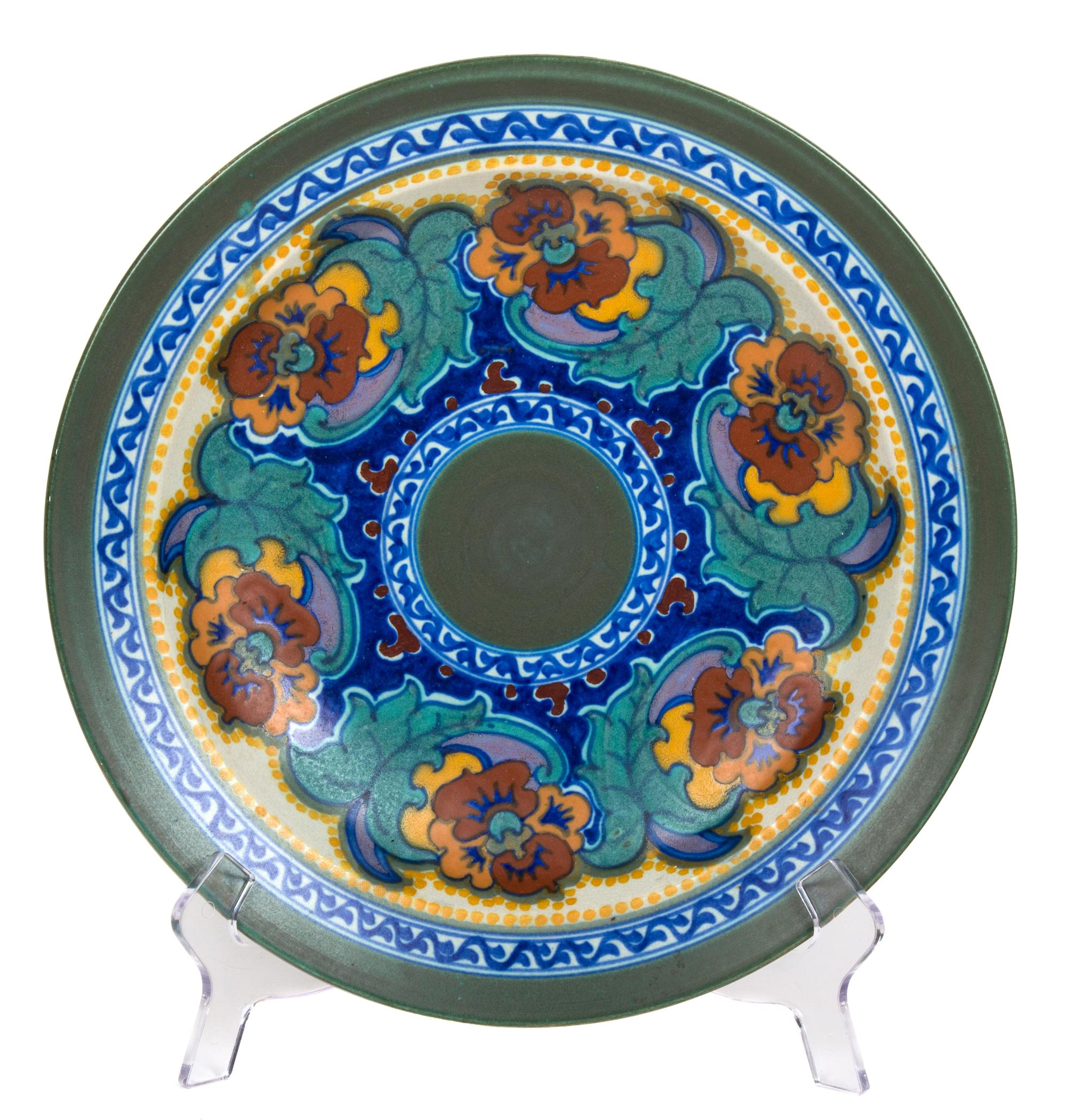 A Studio Ceramic Vase, Madolyn Cervantes Diameter of largest 14 1/4 inches. — 20TH CENTURY
