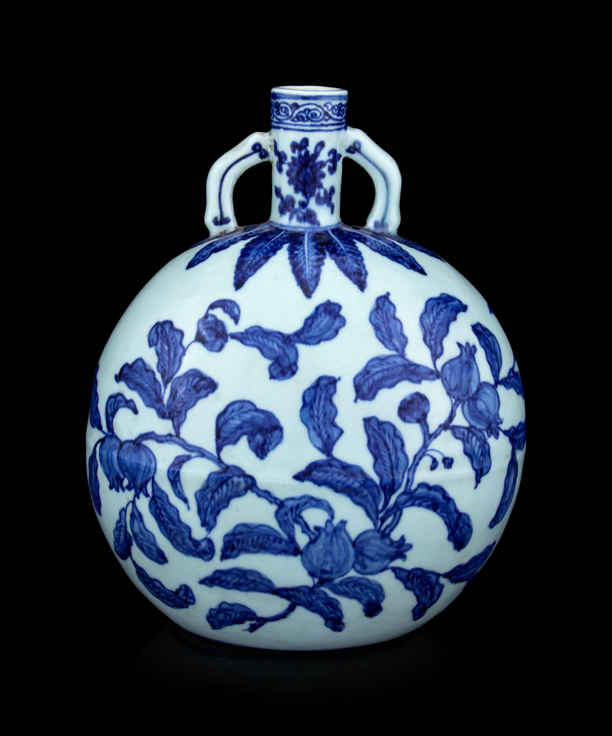 A Blue and White Porcelain Mook Flask