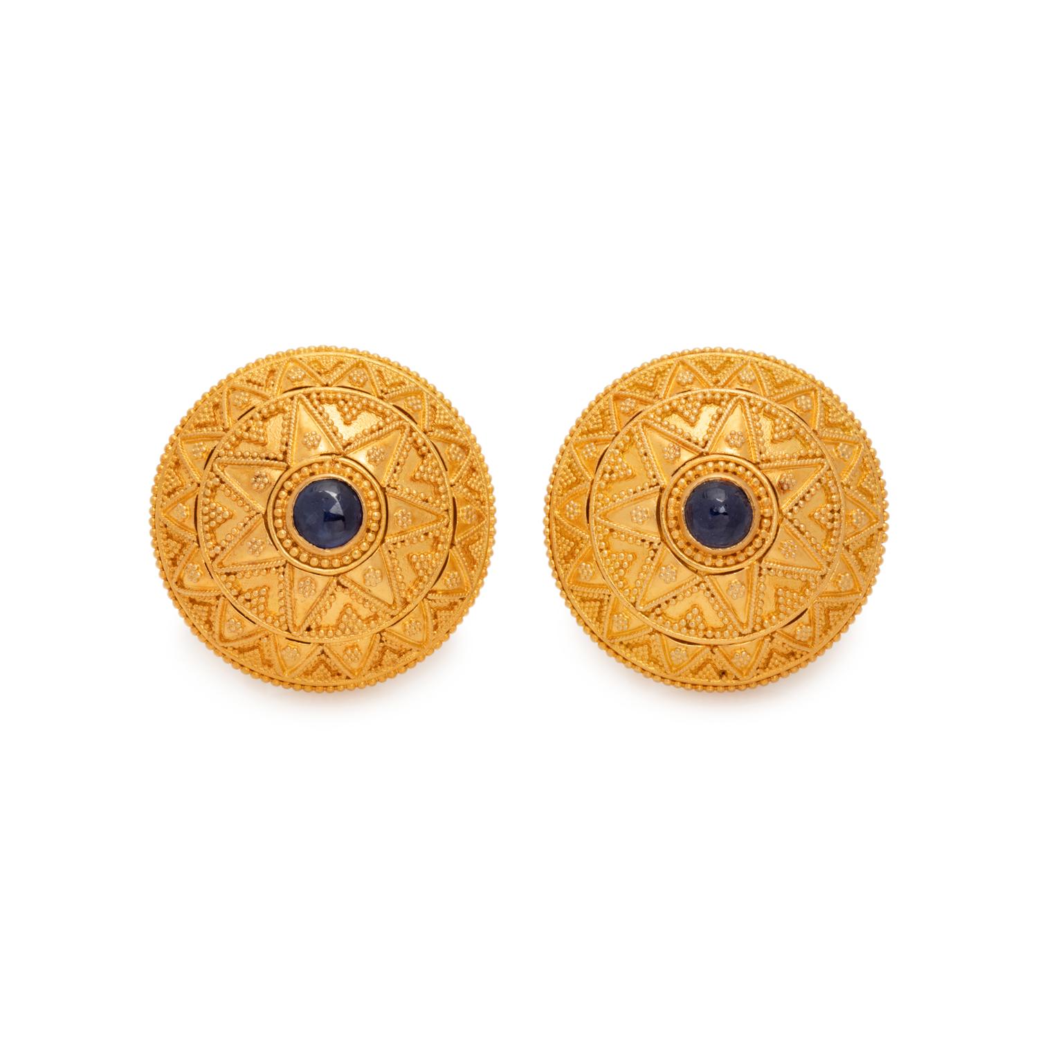 YELLOW GOLD AND SAPPHIRE EARCLIPS