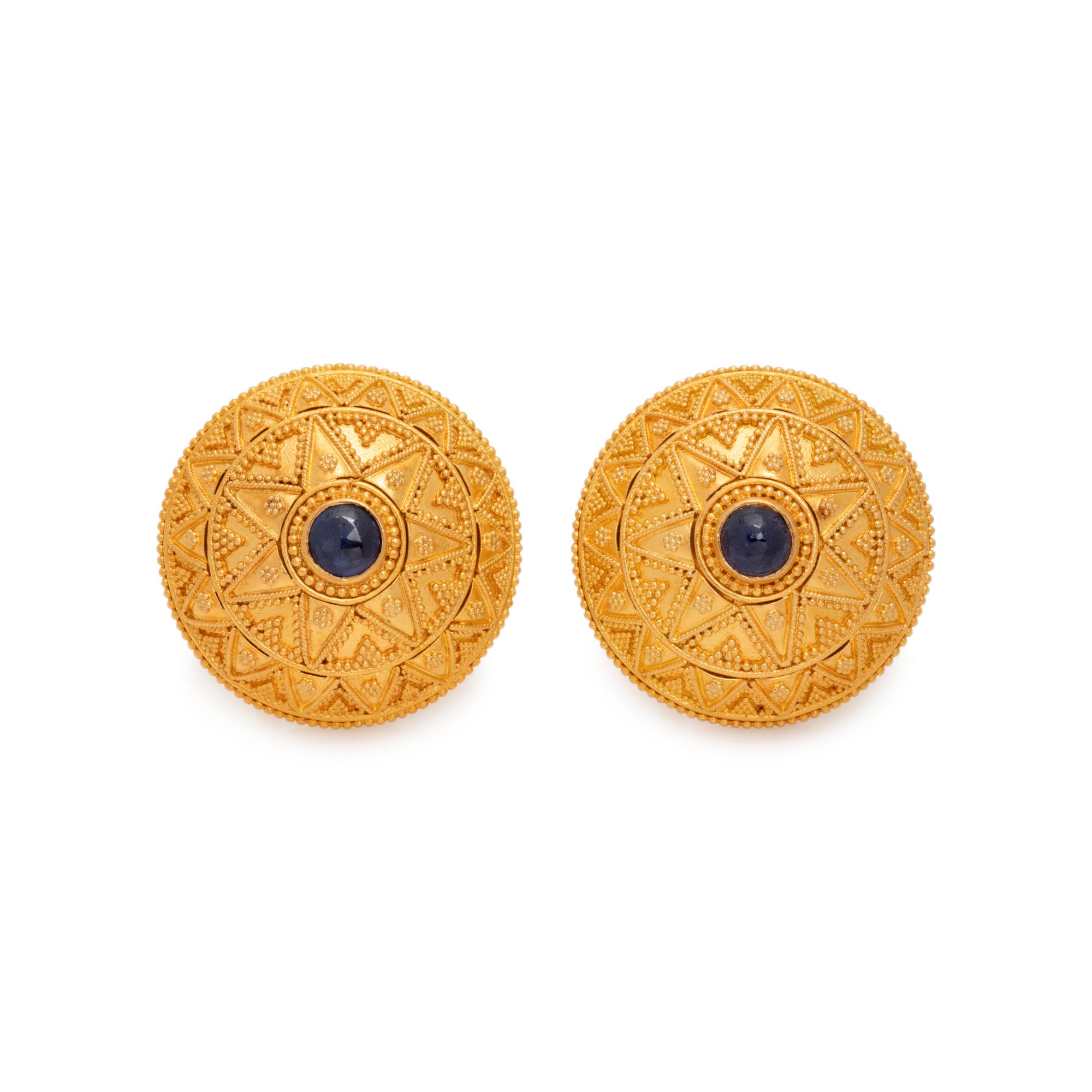 YELLOW GOLD AND SAPPHIRE EARCLIPS