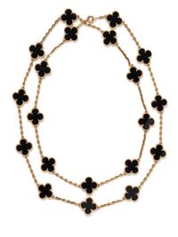 VAN CLEEF & ARPELS, YELLOW GOLD AND ONYX 'ALHAMBRA' NECKLACE