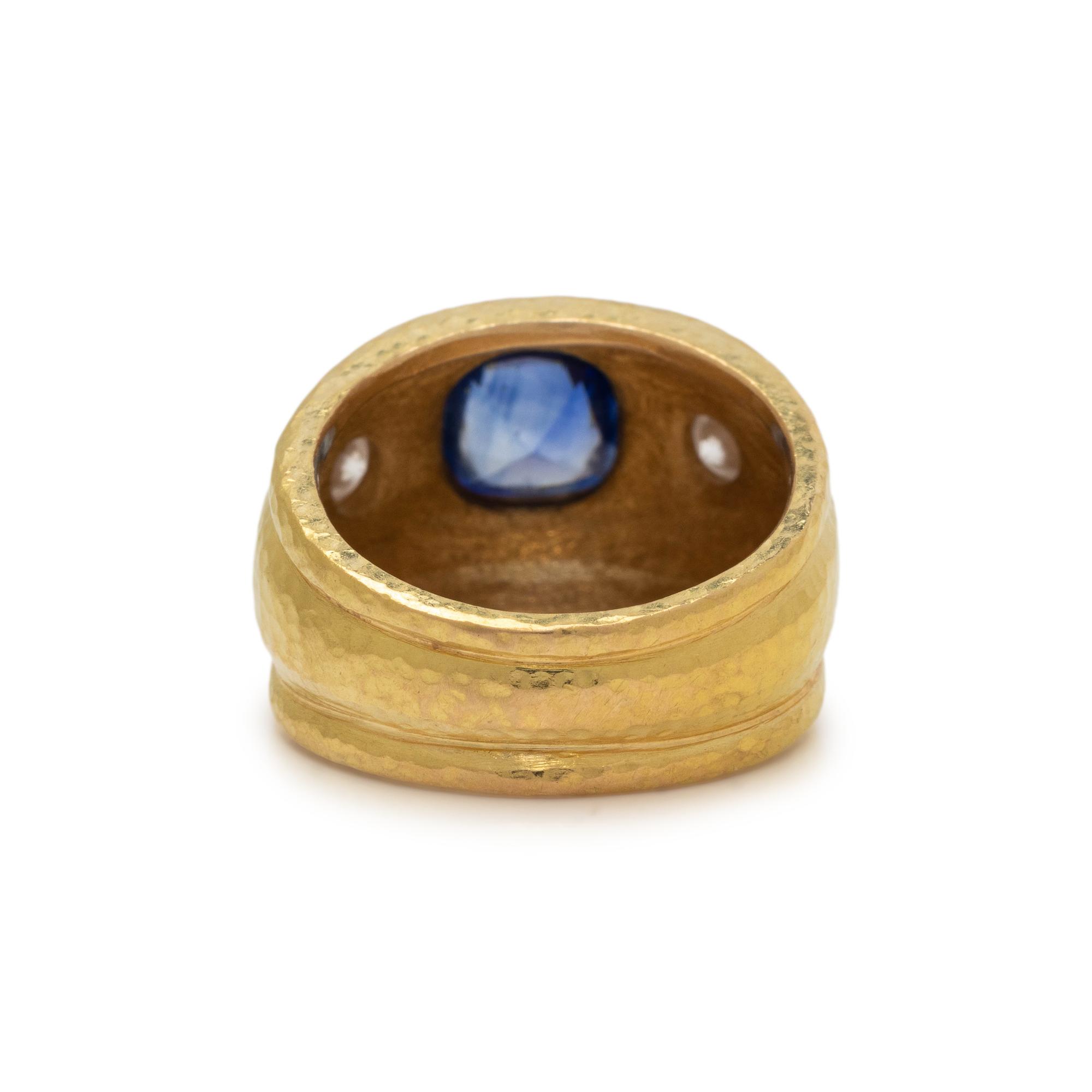 ELIZABETH LOCKE, YELLOW GOLD, SAPPHIRE AND DIAMOND RING