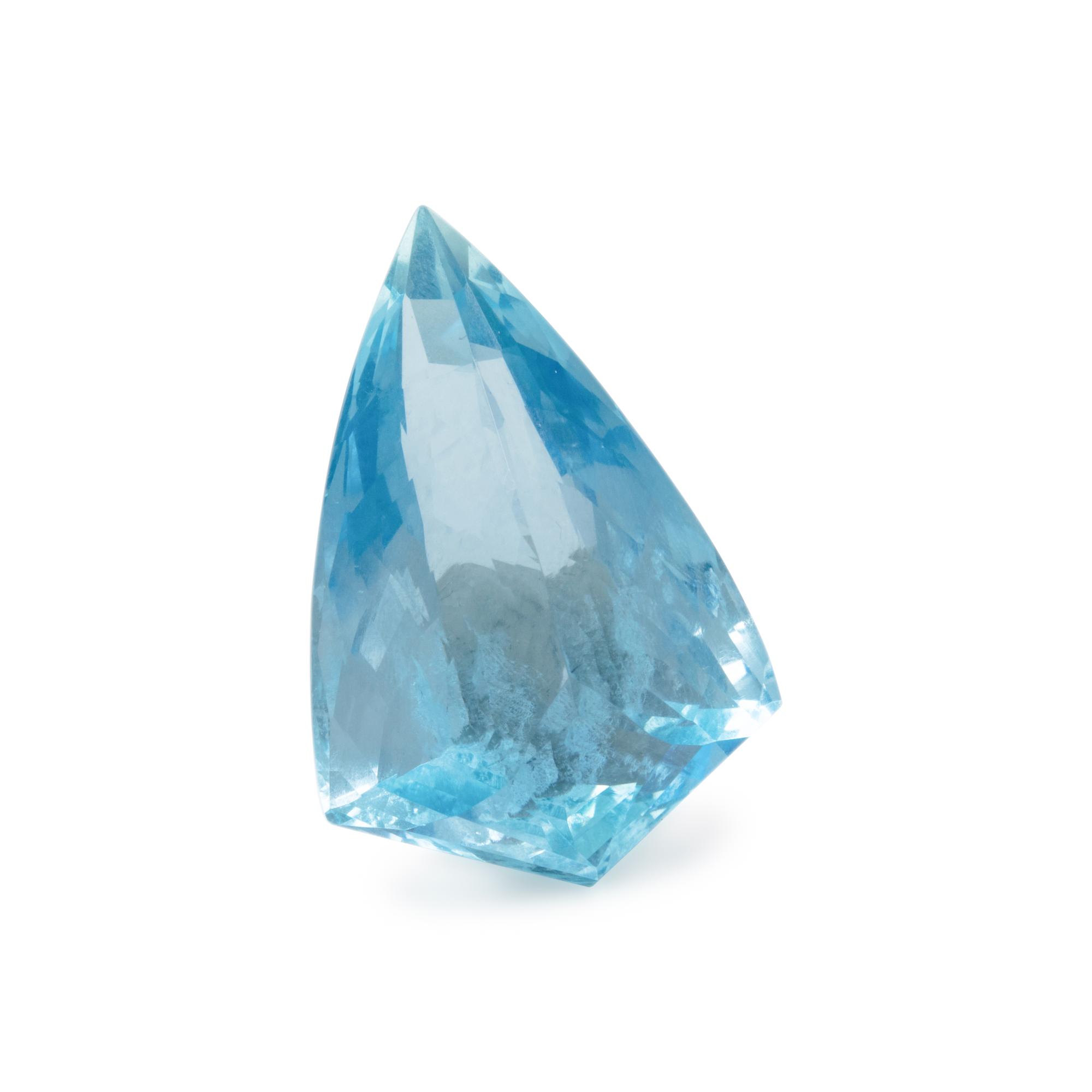 AN UNMOUNTED AQUAMARINE