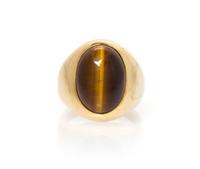 A Yellow Gold and Tiger's-Eye Ring, 6.40 dwts.