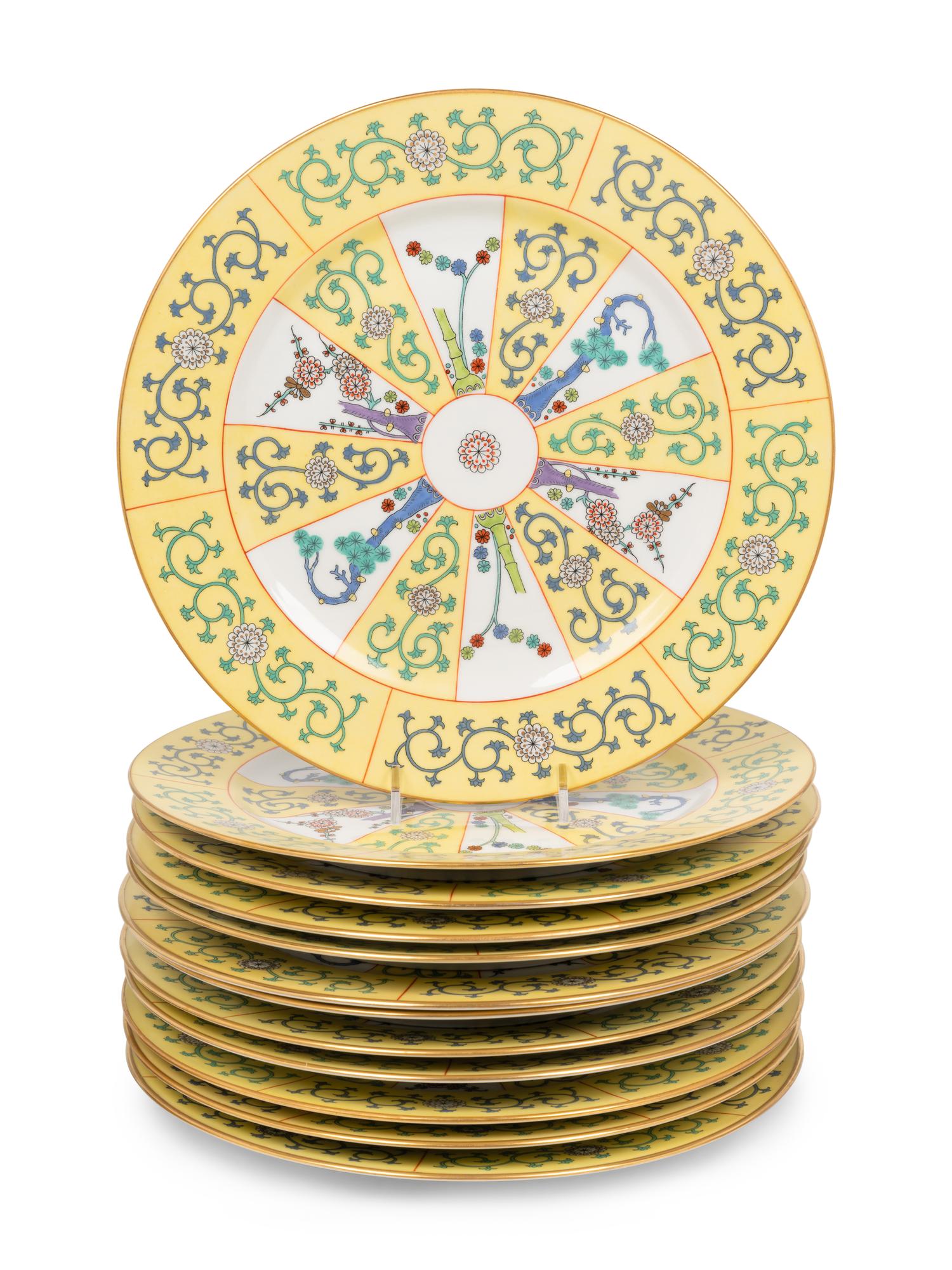 A Herend Yellow Dynasty Porcelain Service