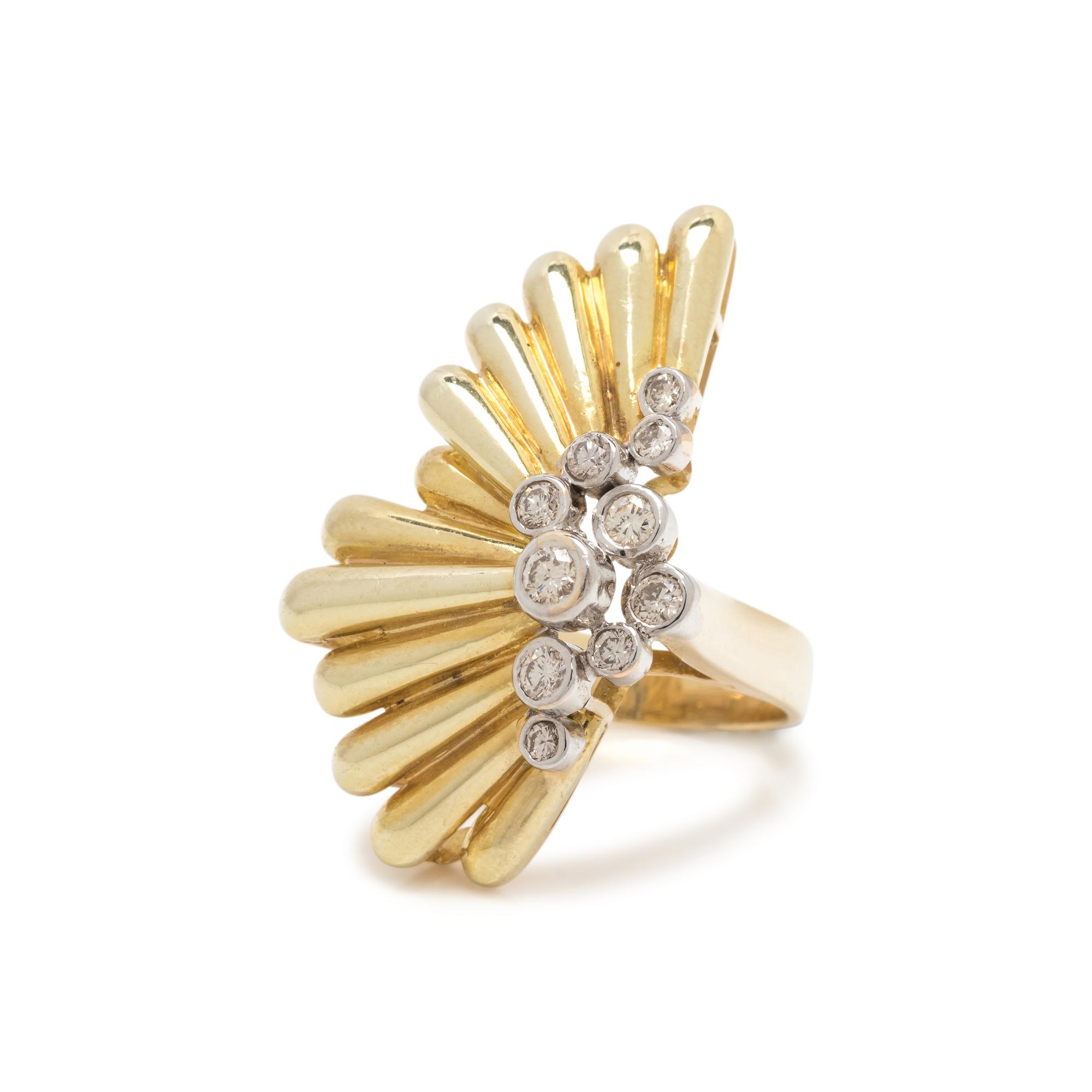 YELLOW GOLD AND DIAMOND RING