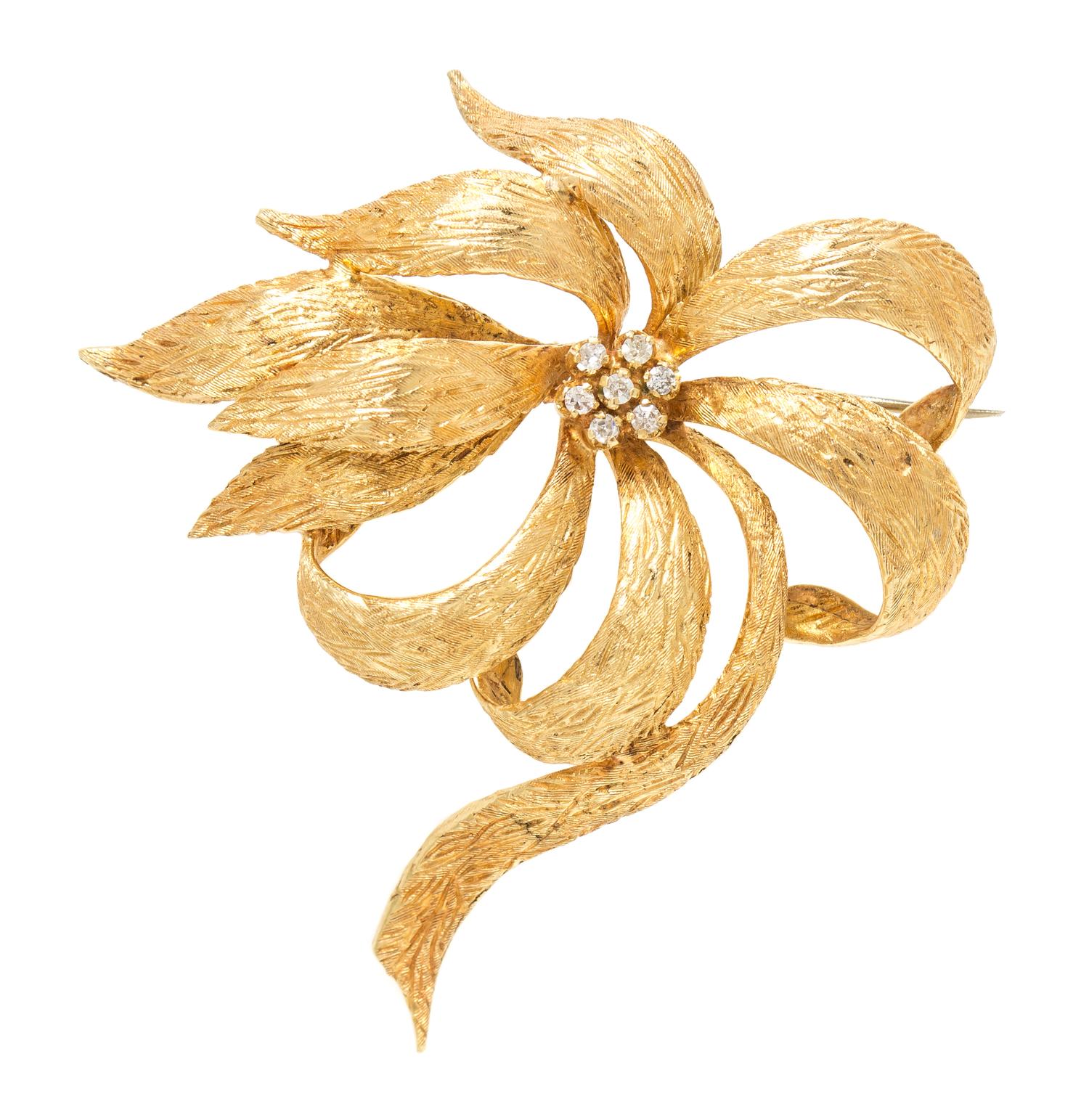 An 18 Karat Yellow Gold and Diamond Brooch, 10.20 dwts.