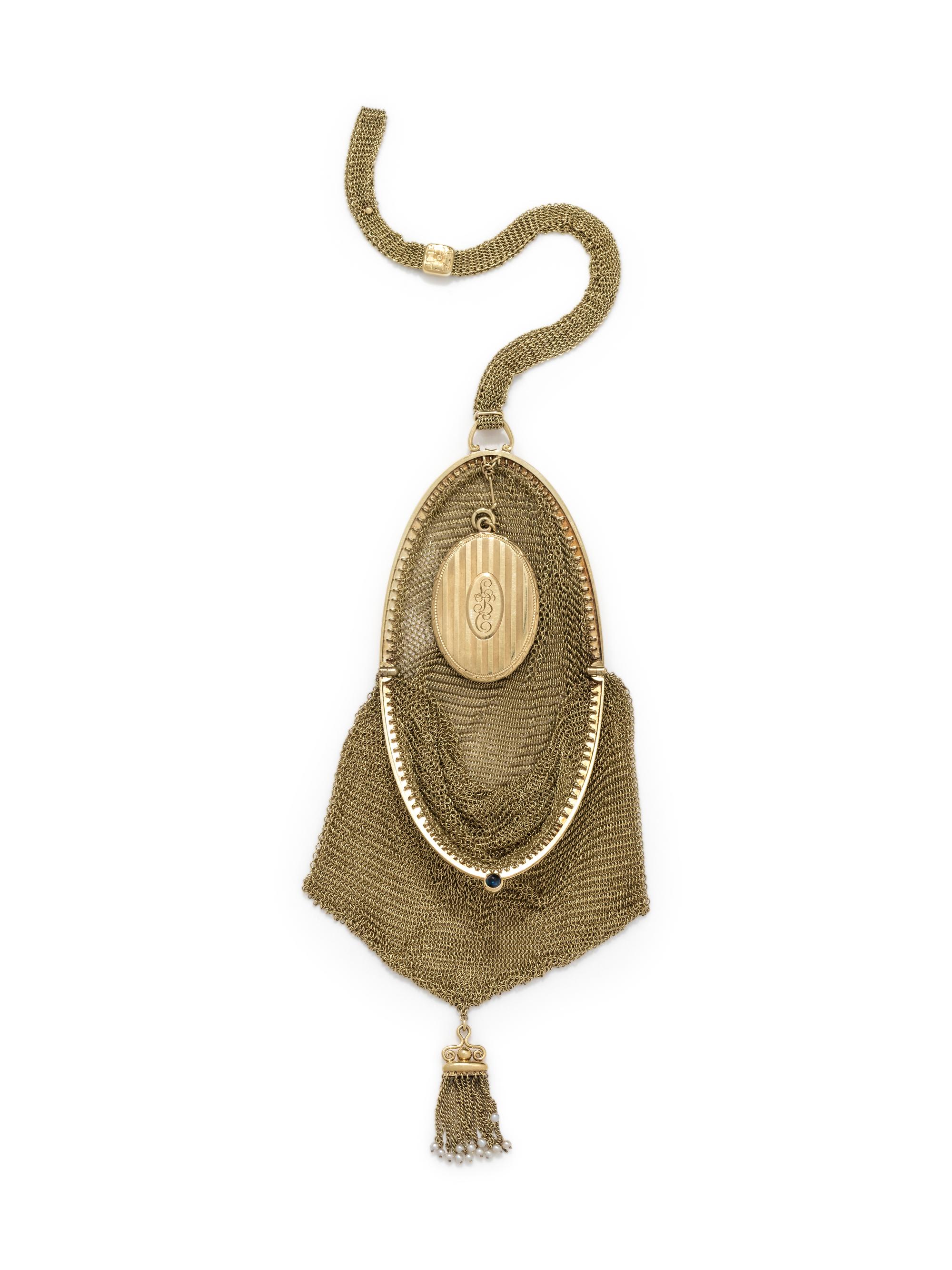 ANTIQUE, YELLOW GOLD MESH PURSE