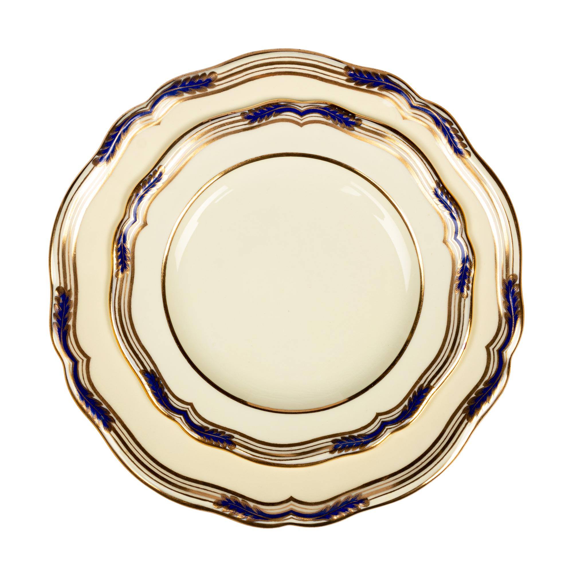 A Spode Sutherland Porcelain Dinner Service