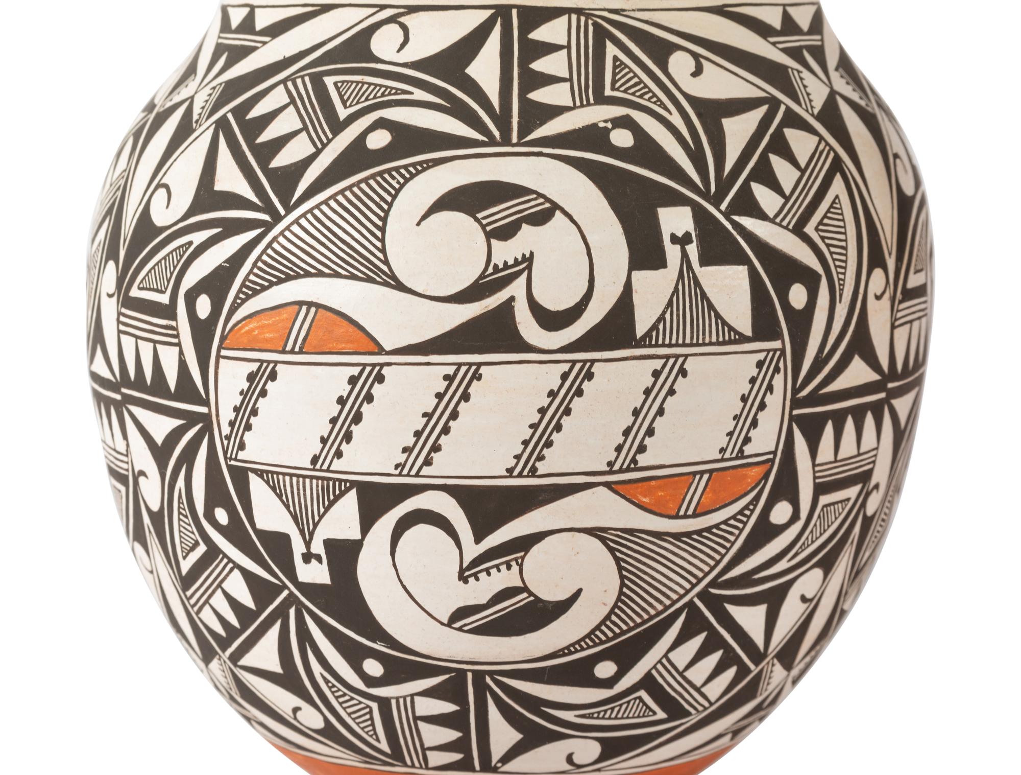 Acoma Pottery Jars