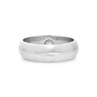 WHITE GOLD AND DIAMOND RING