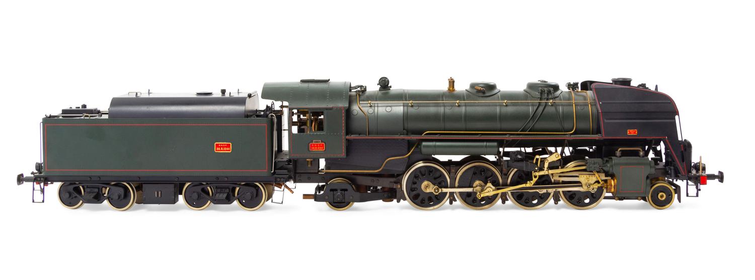 An Aster/Fulgurex Polychrome 1-Gauge S.N.C.F 2-8-2 Locomotive and Tender