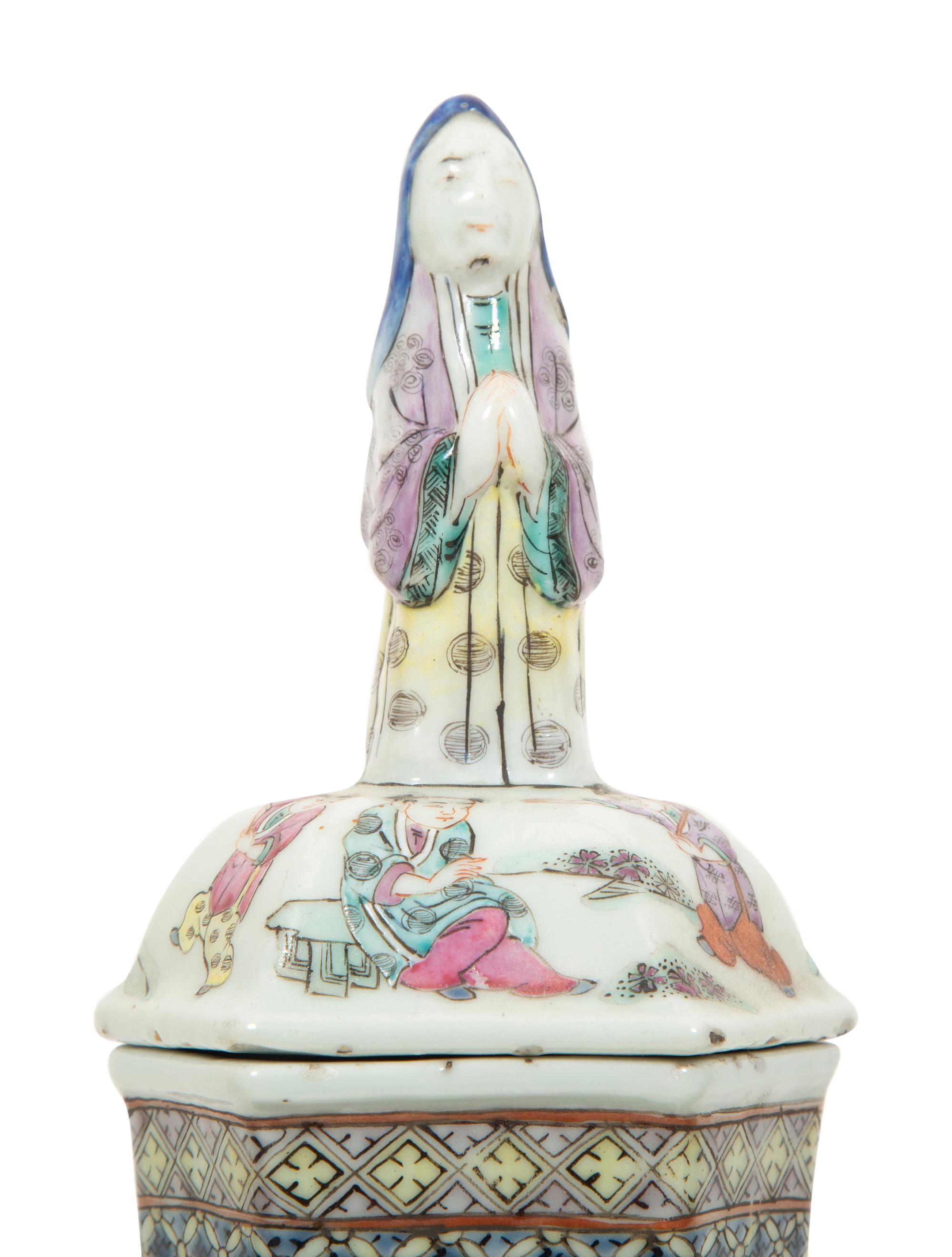 A Pair of Chinese Famille Verde Porcelain Lidded Vases