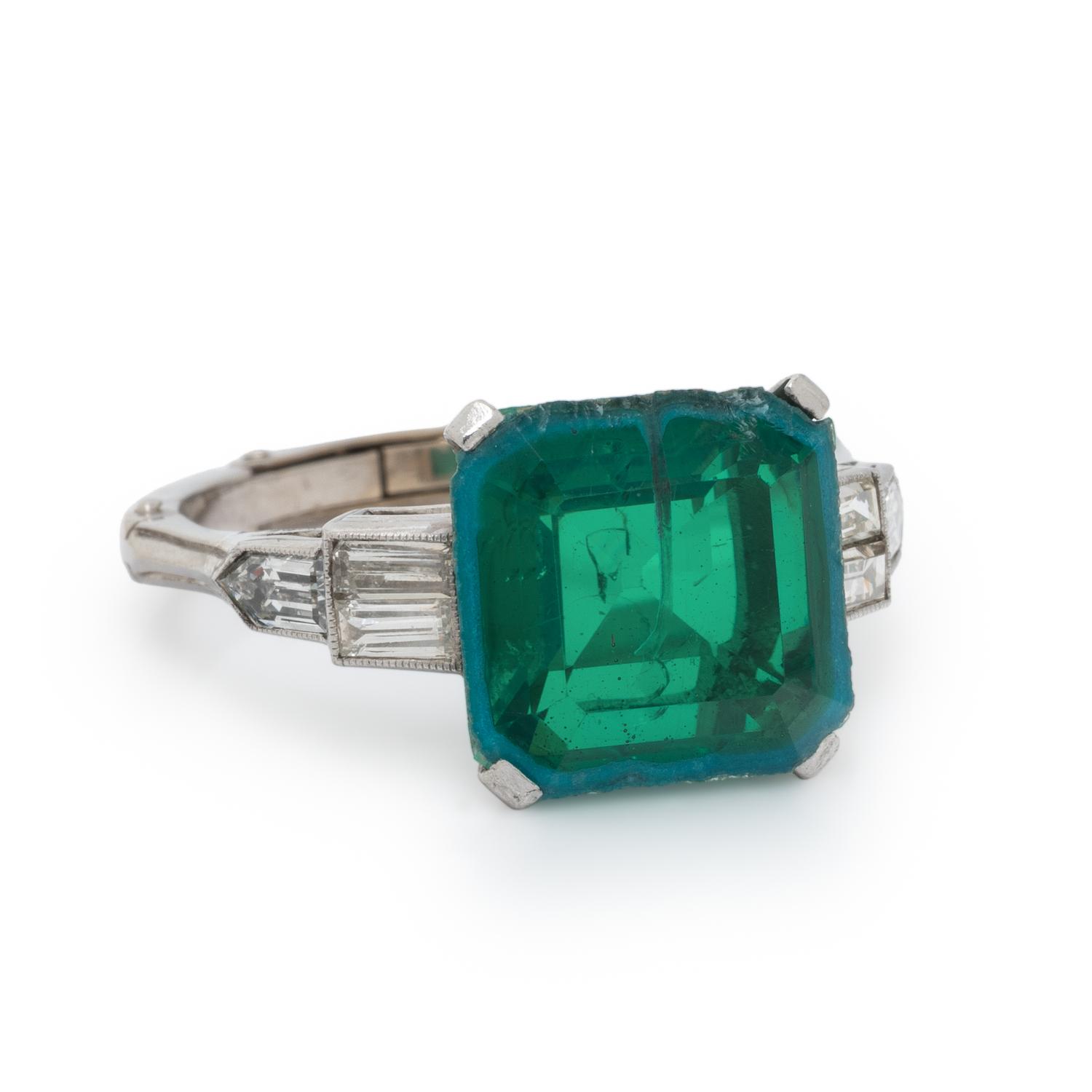 GREEN DOUBLET AND DIAMOND RING