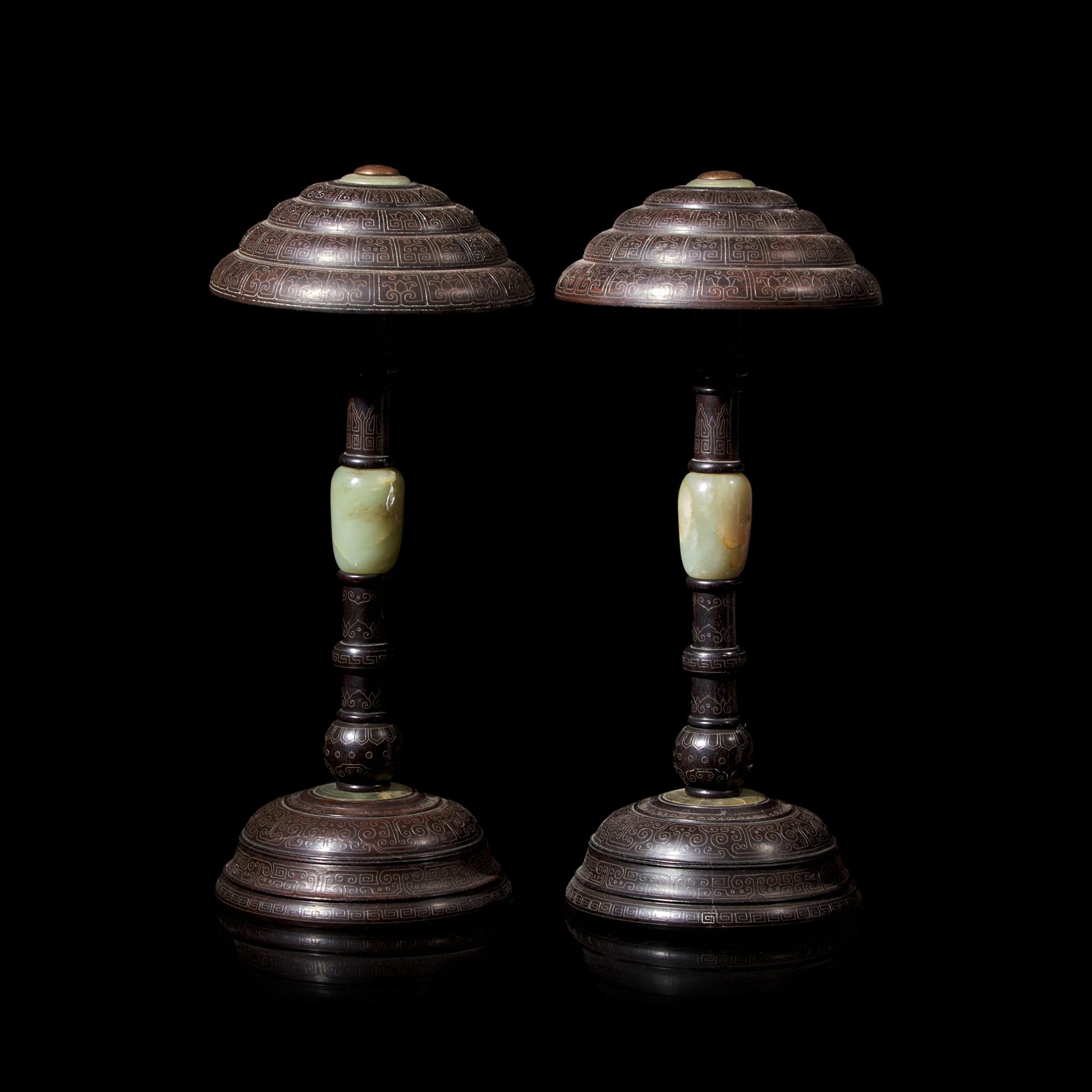 A Pair of Chinese Silver Wire-Inlaid and Jade-Mounted Hardwood Hat Stands, 20th Century 近代 硬木 嵌銀絲鑲玉帽架一對