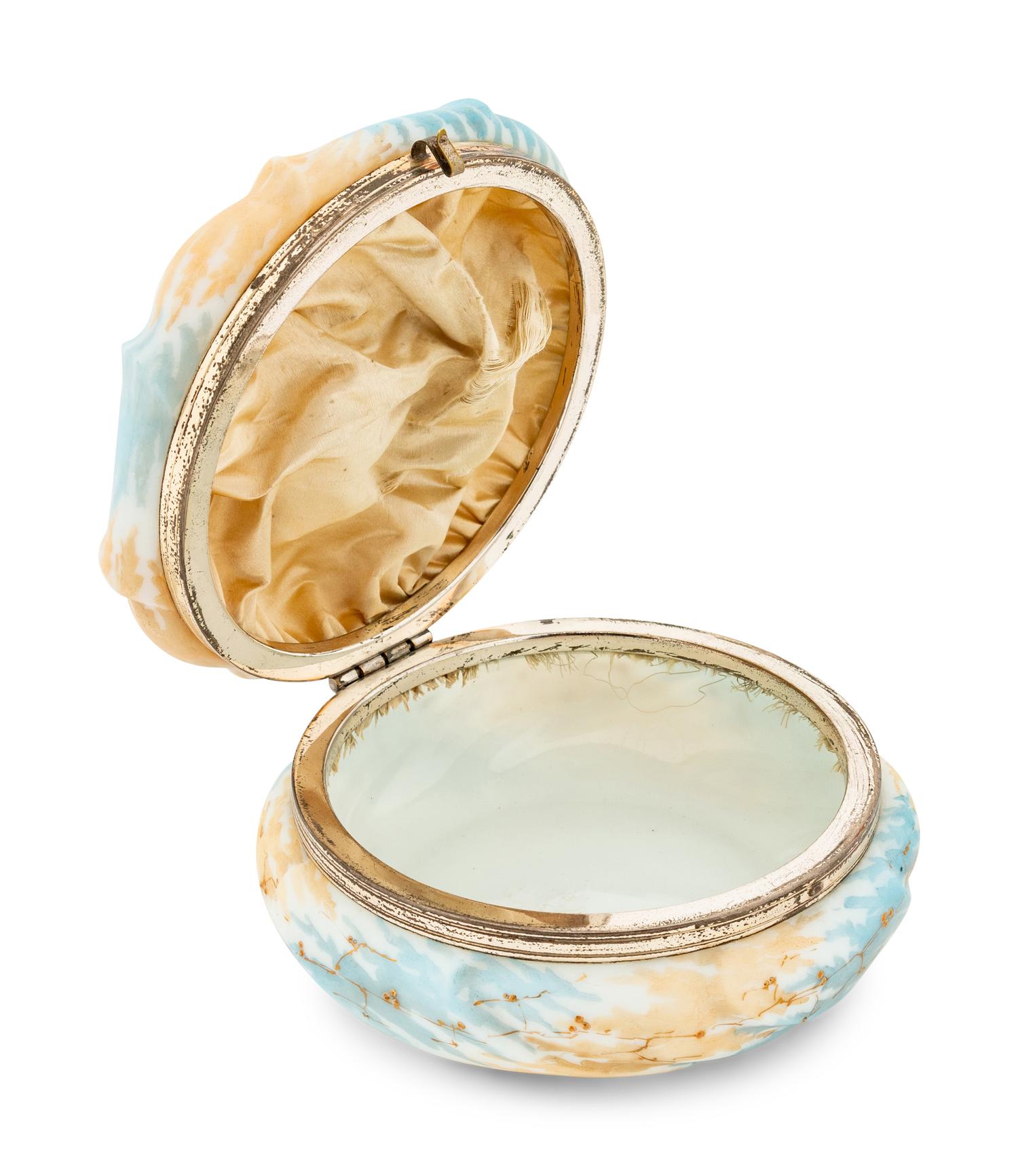 A Wavecrest Glass Dresser Box