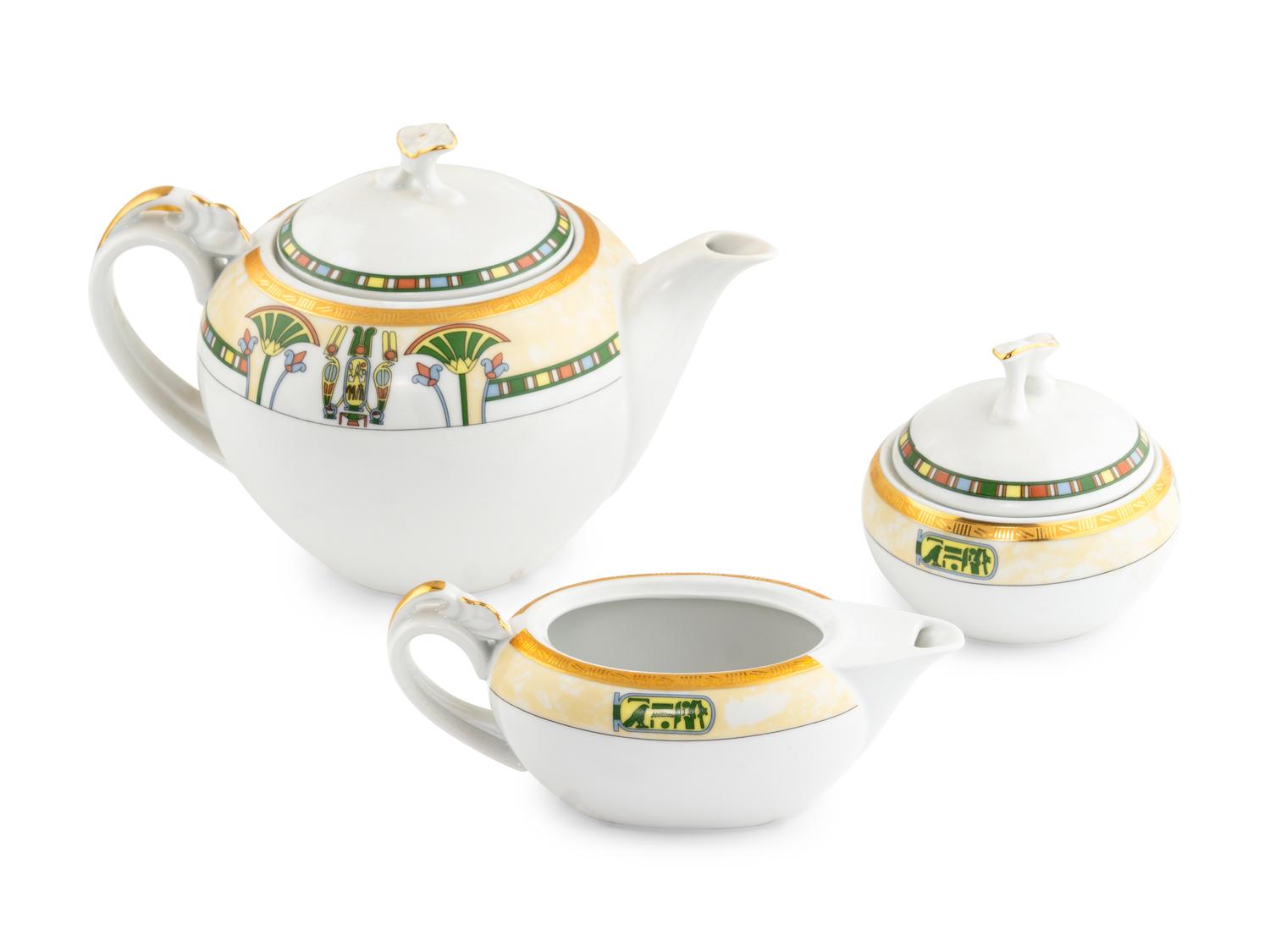 A Czech Porcelain Dinner Service