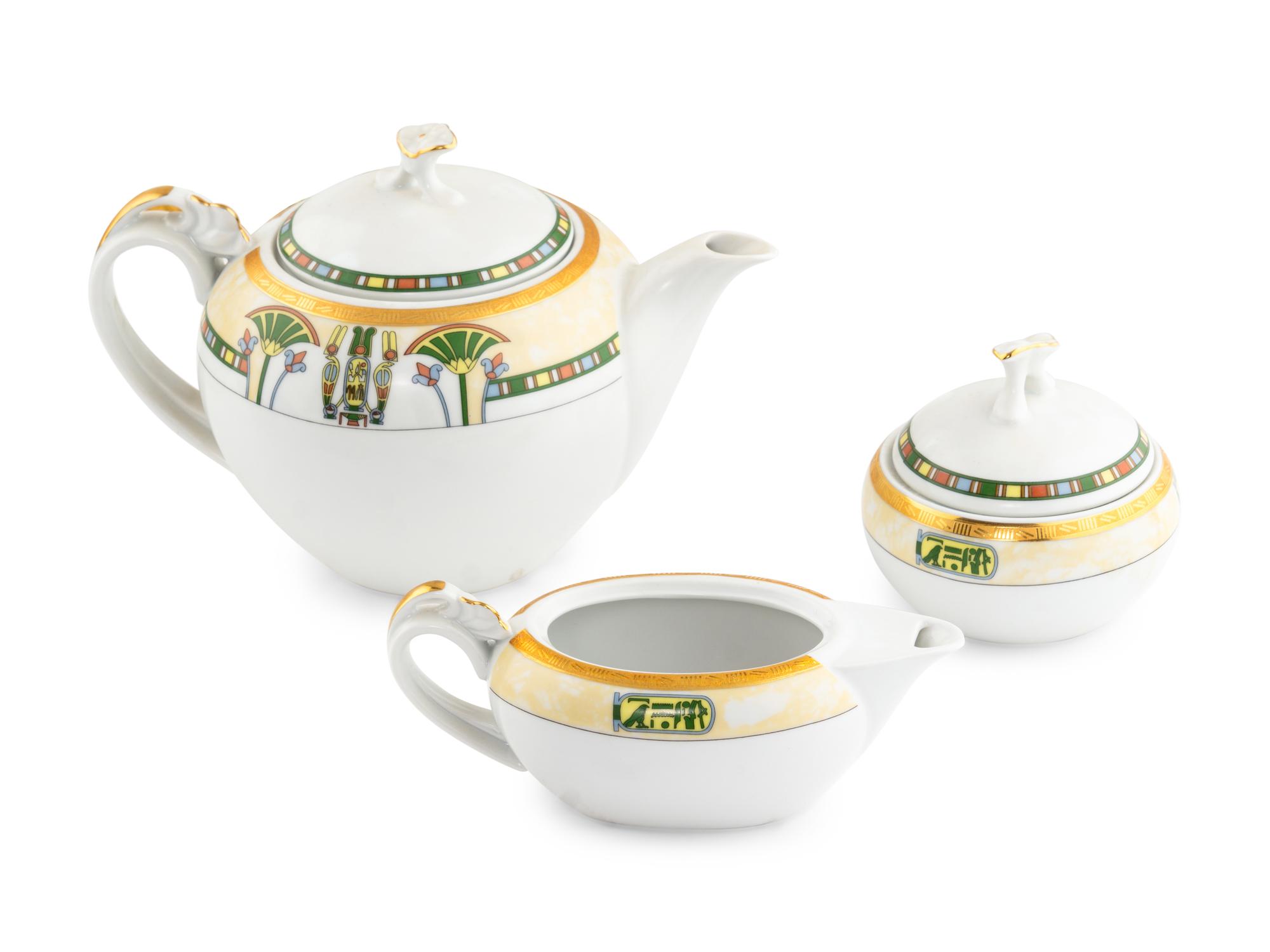A Czech Porcelain Dinner Service