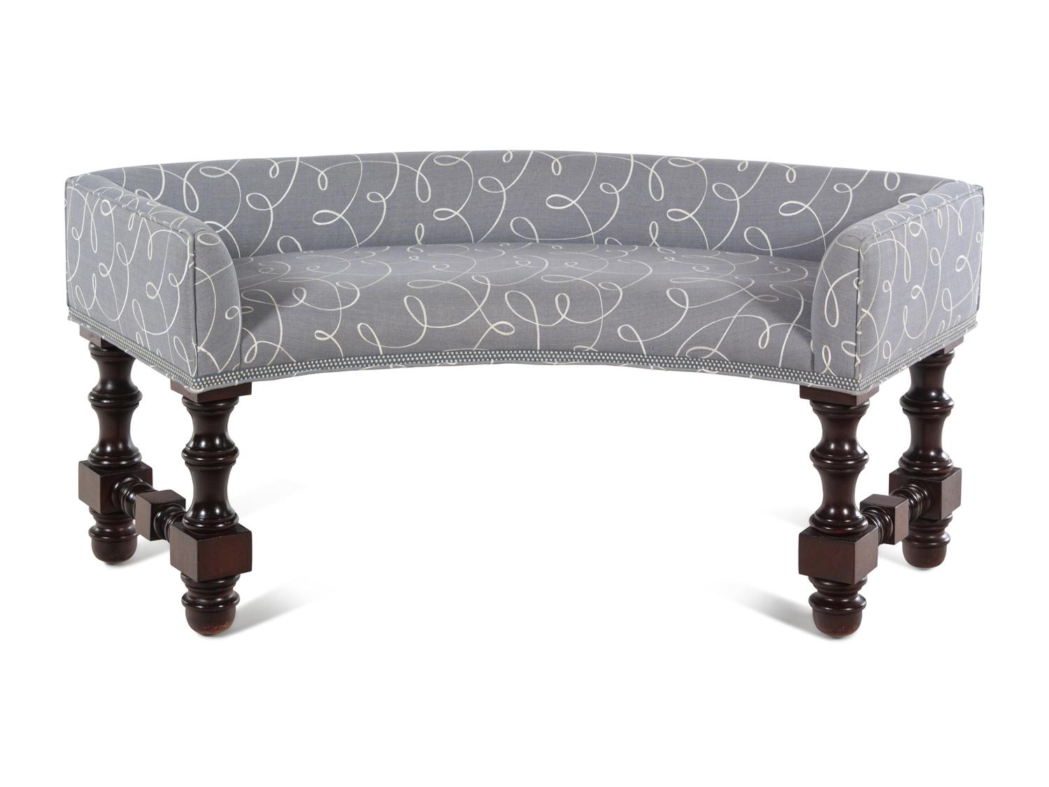A Contemporary Curvilinear Hall Bench