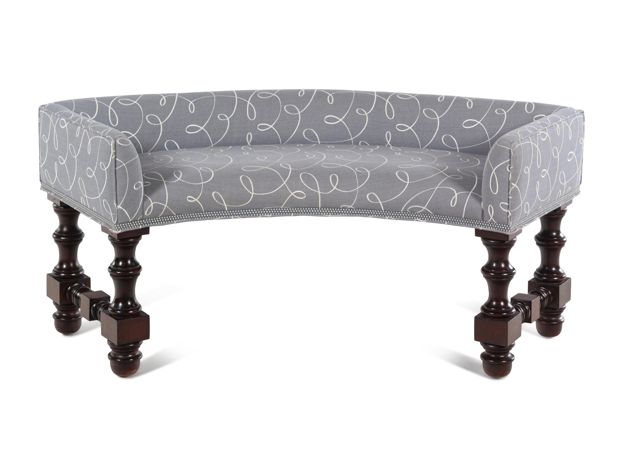 A Contemporary Curvilinear Hall Bench