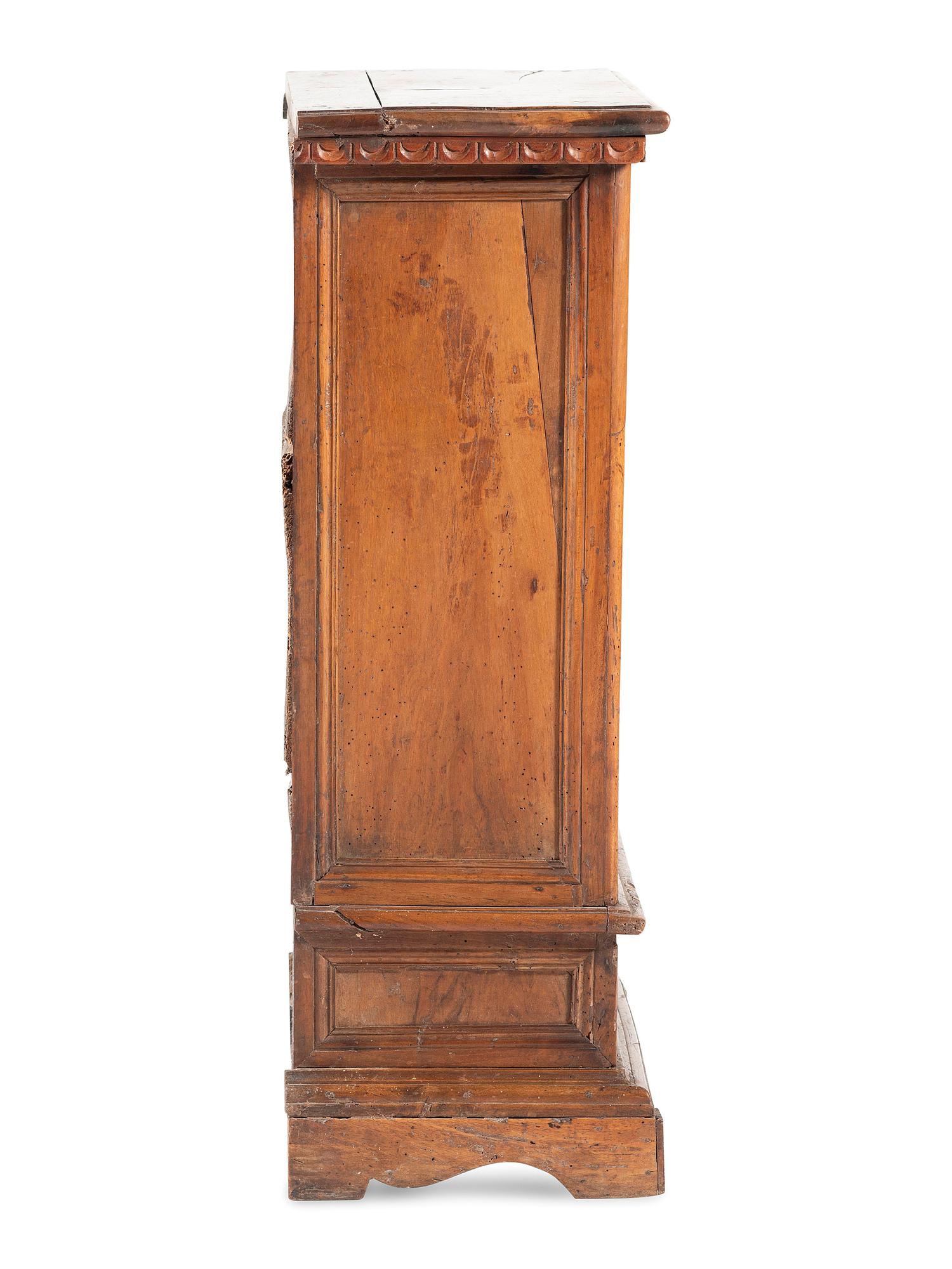 An Italian Diminutive Walnut Chest of Drawers