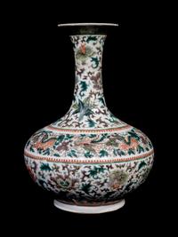 A Chinese Porcelain Famille Rose Bottle Vase