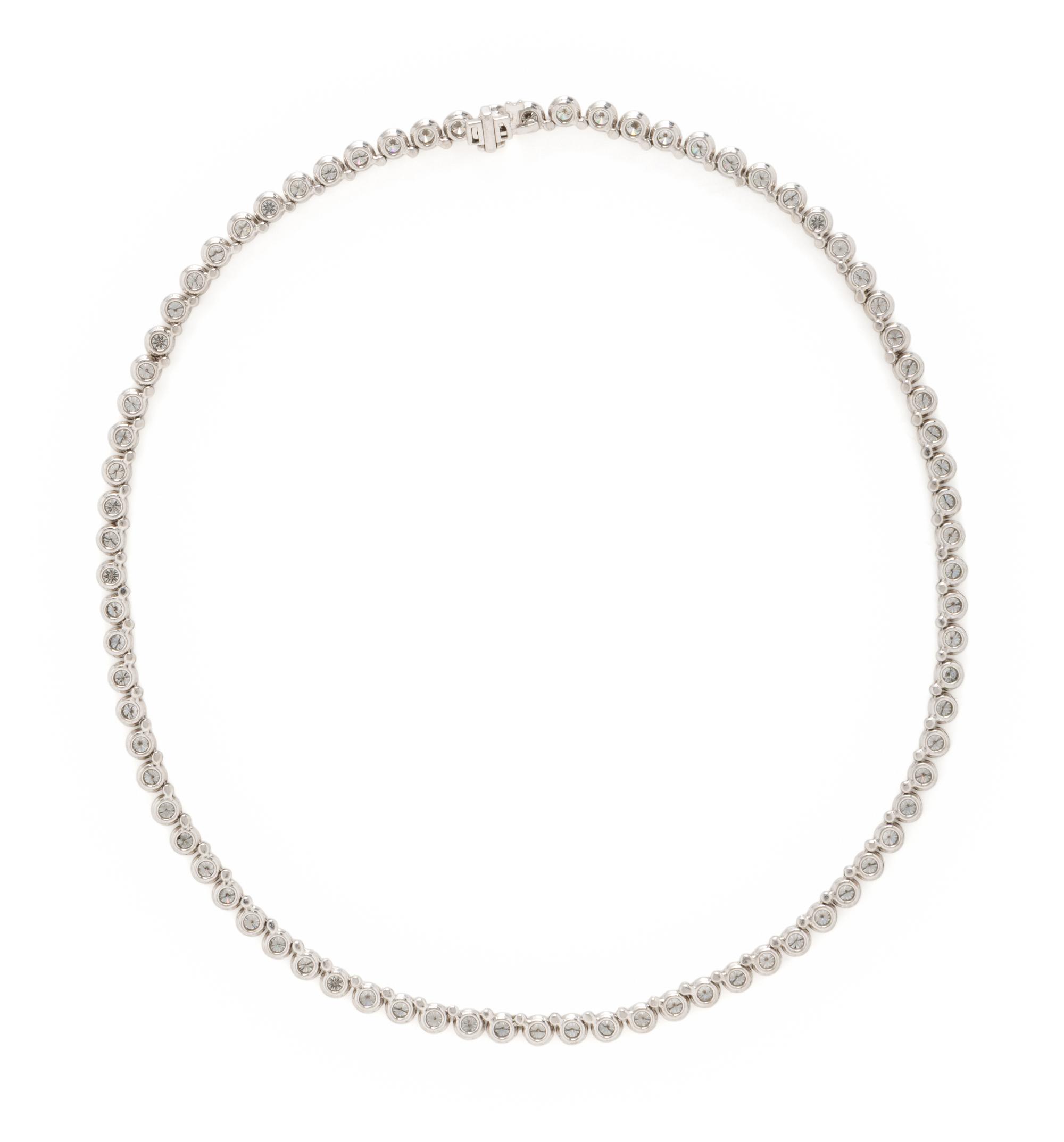 DIAMOND LINE NECKLACE