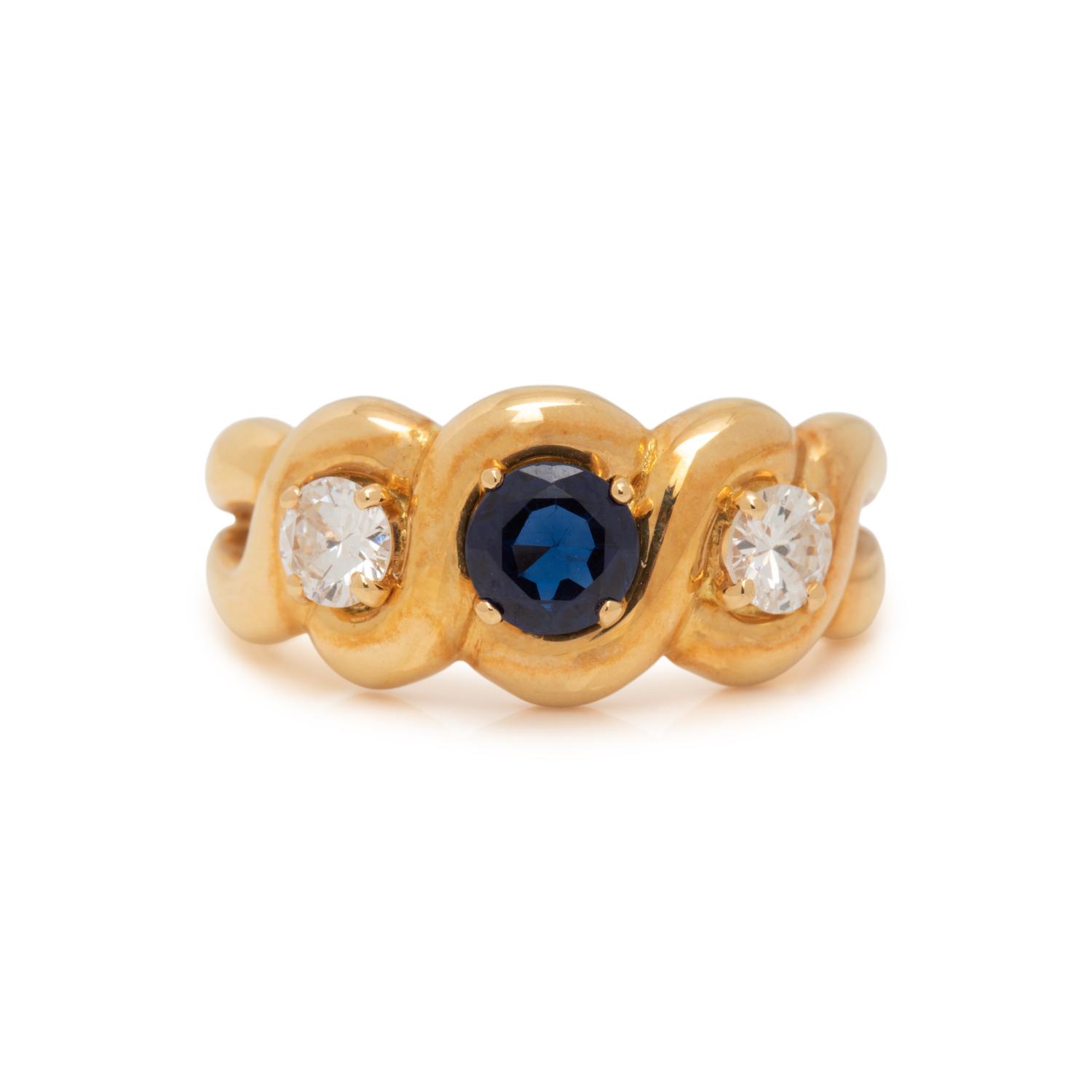YELLOW GOLD, SAPPHIRE AND DIAMOND RING