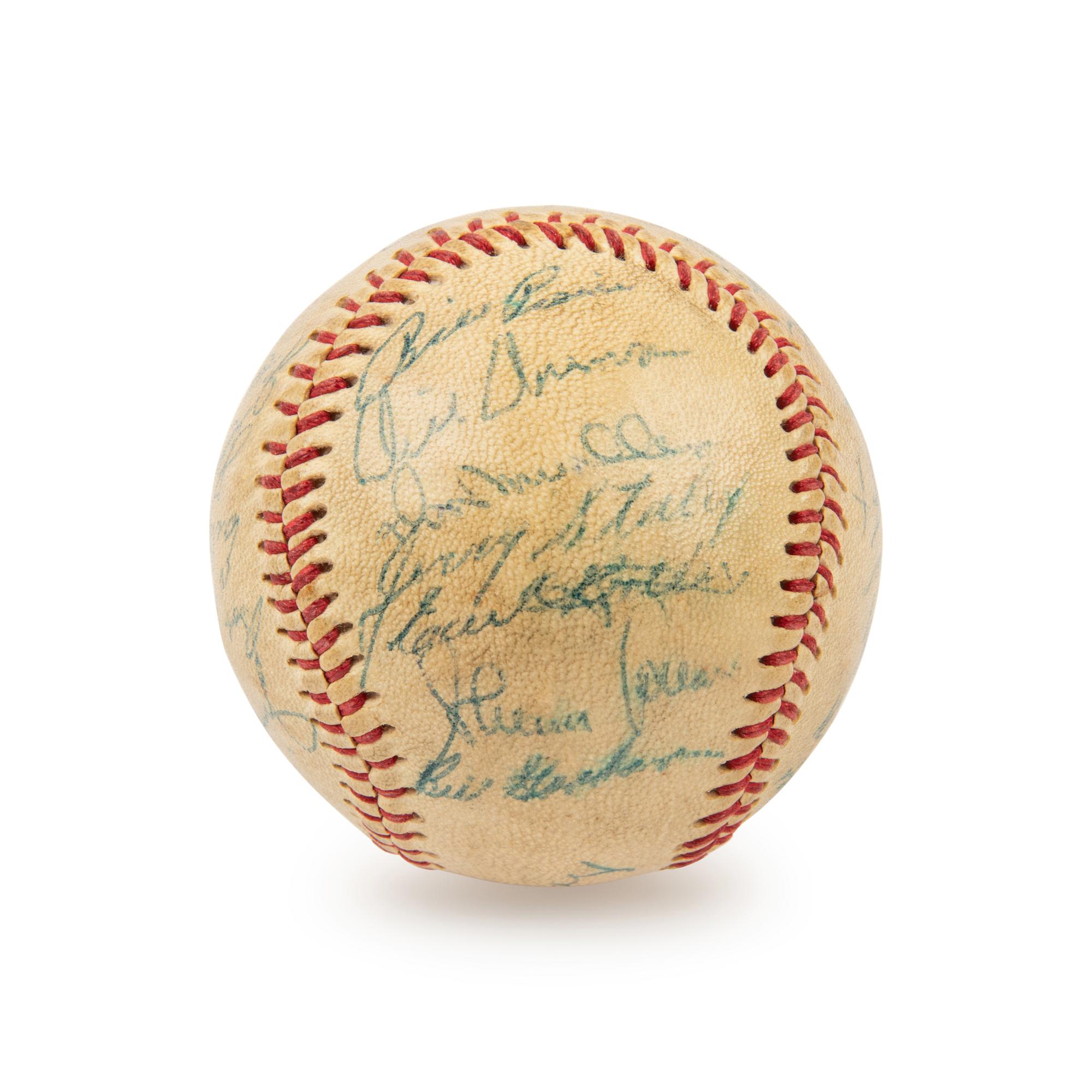 A 1958 Chicago White Sox Team Signed Autograph Baseball Including Nellie Fox (Beckett Authentication Services) - 29 Signatures