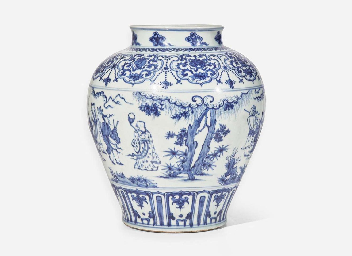 A Chinese blue and white porcelain "Windswept" jar 15th/16th century or later 青花人物罐 十五十六世紀或更晚
