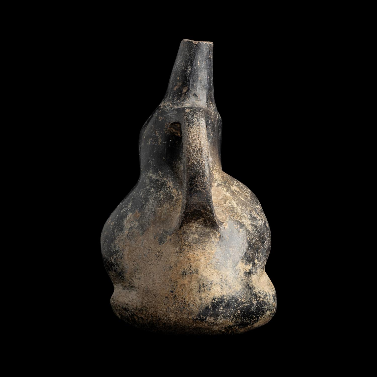 A Group of 3 Pre-Columbian Terracotta Vessels and 1 Terracotta Vessel