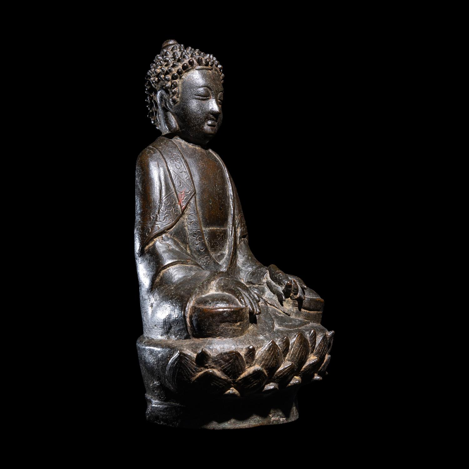 A Chinese Bronze Buddha, Ming Dynasty or Earlier 明或更早 銅坐佛