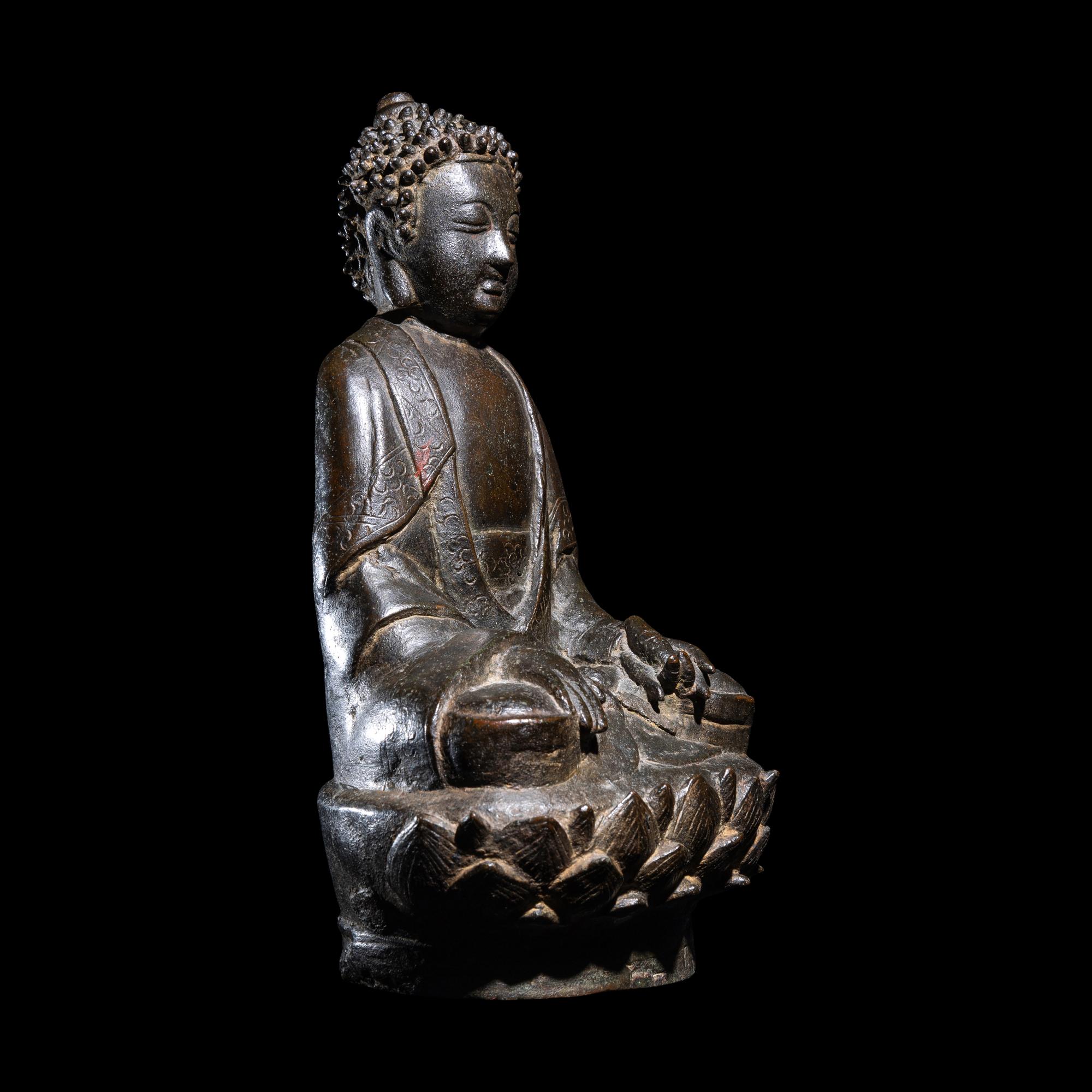 A Chinese Bronze Buddha, Ming Dynasty or Earlier 明或更早 銅坐佛