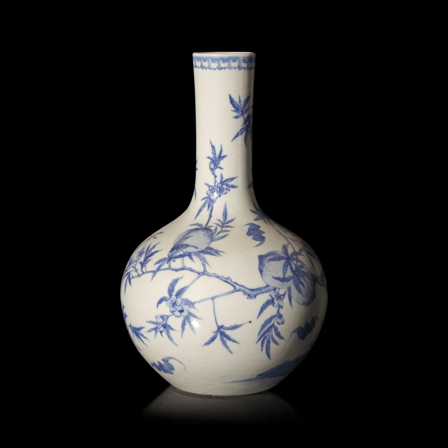 A Chinese Blue and White "Peaches and Bats" Bottle Vase, Tianqiuping , 20th Century 近代 青花福桃紋天球瓶