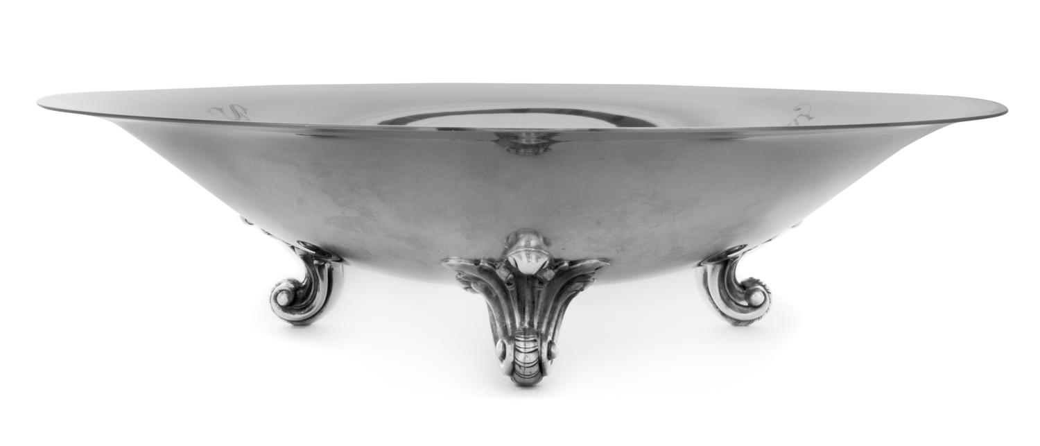 An American Silver Presentation Bowl, Gorham Mfg. Co., Providence, RI, 1929, the interior with the engraved inscription Stamford Chambe