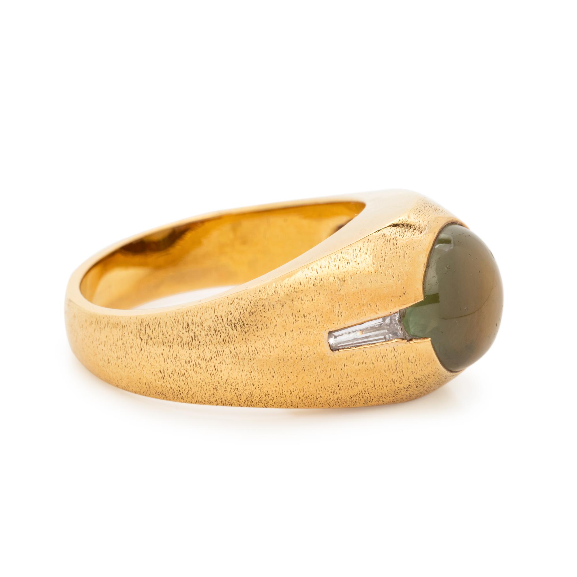 CAT'S EYE CHRYSOBERYL AND DIAMOND RING